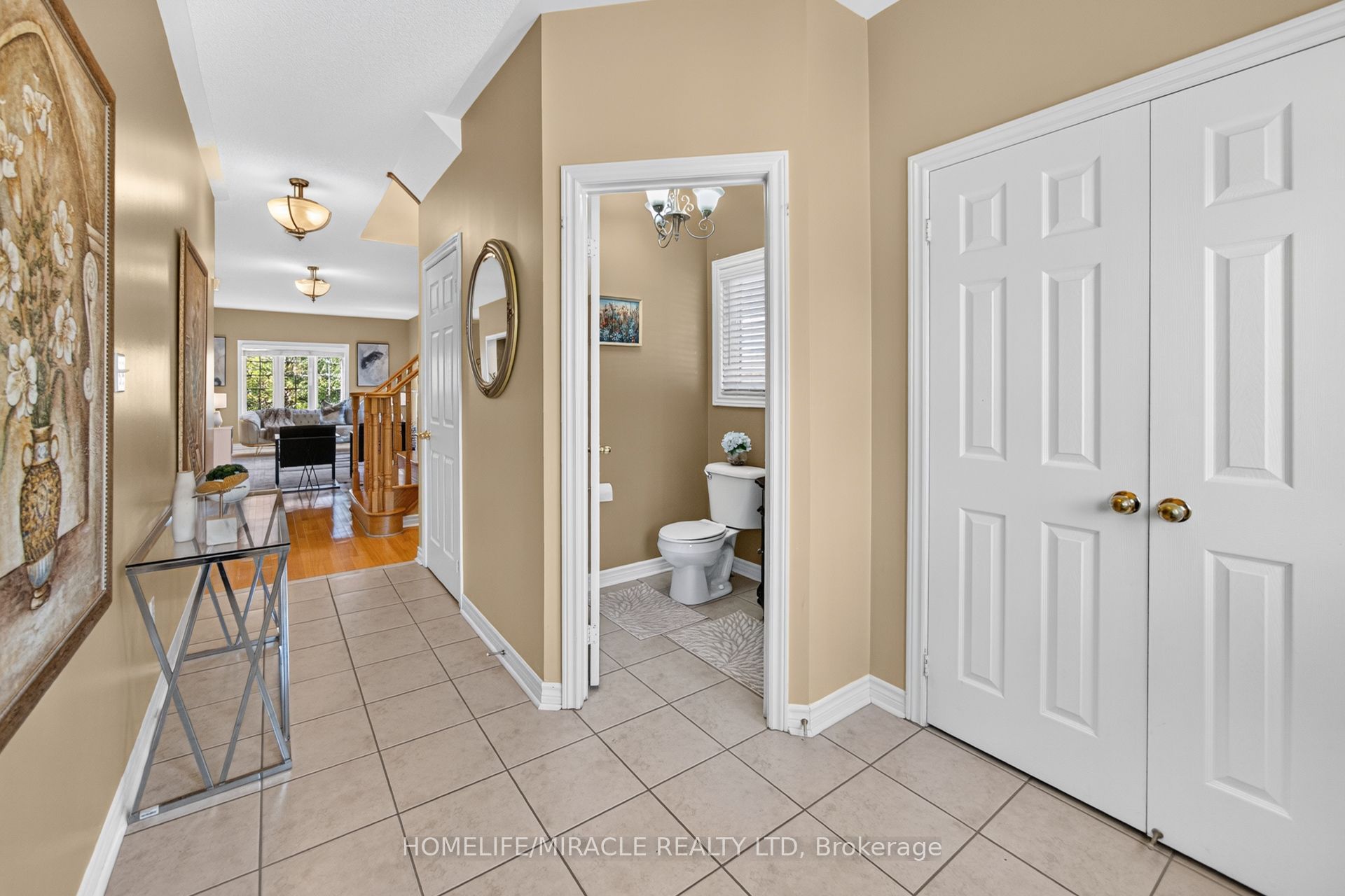 58 Sir Jacobs Crescent Property Photo 5