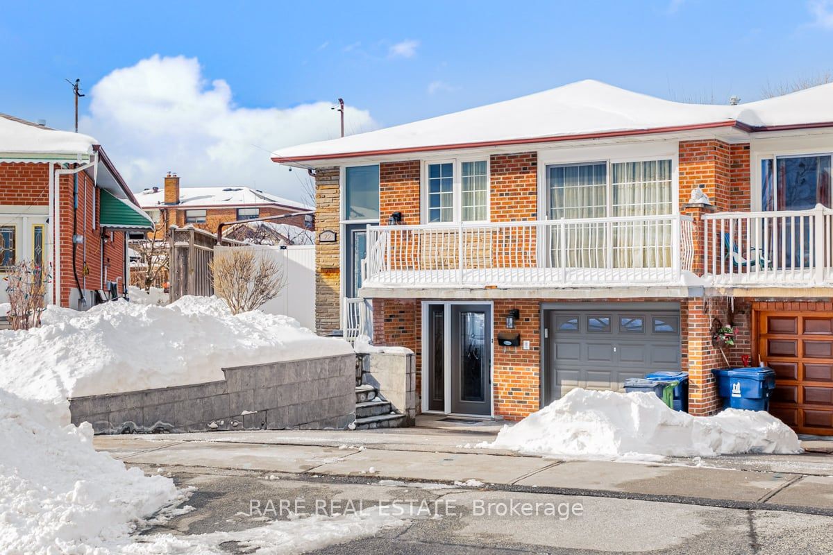 22 Bamford Crescent Property Photo 2