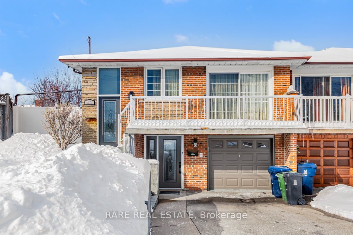 22 Bamford Crescent Property Photo 3