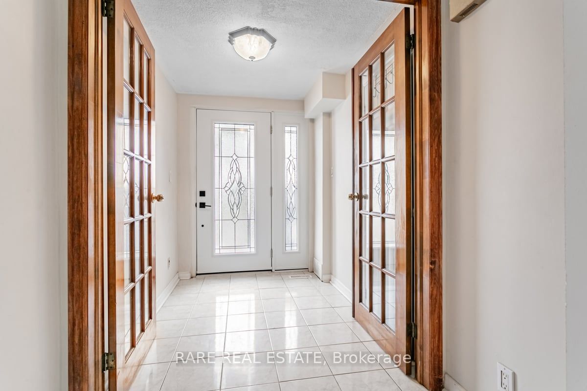 22 Bamford Crescent Property Photo 5