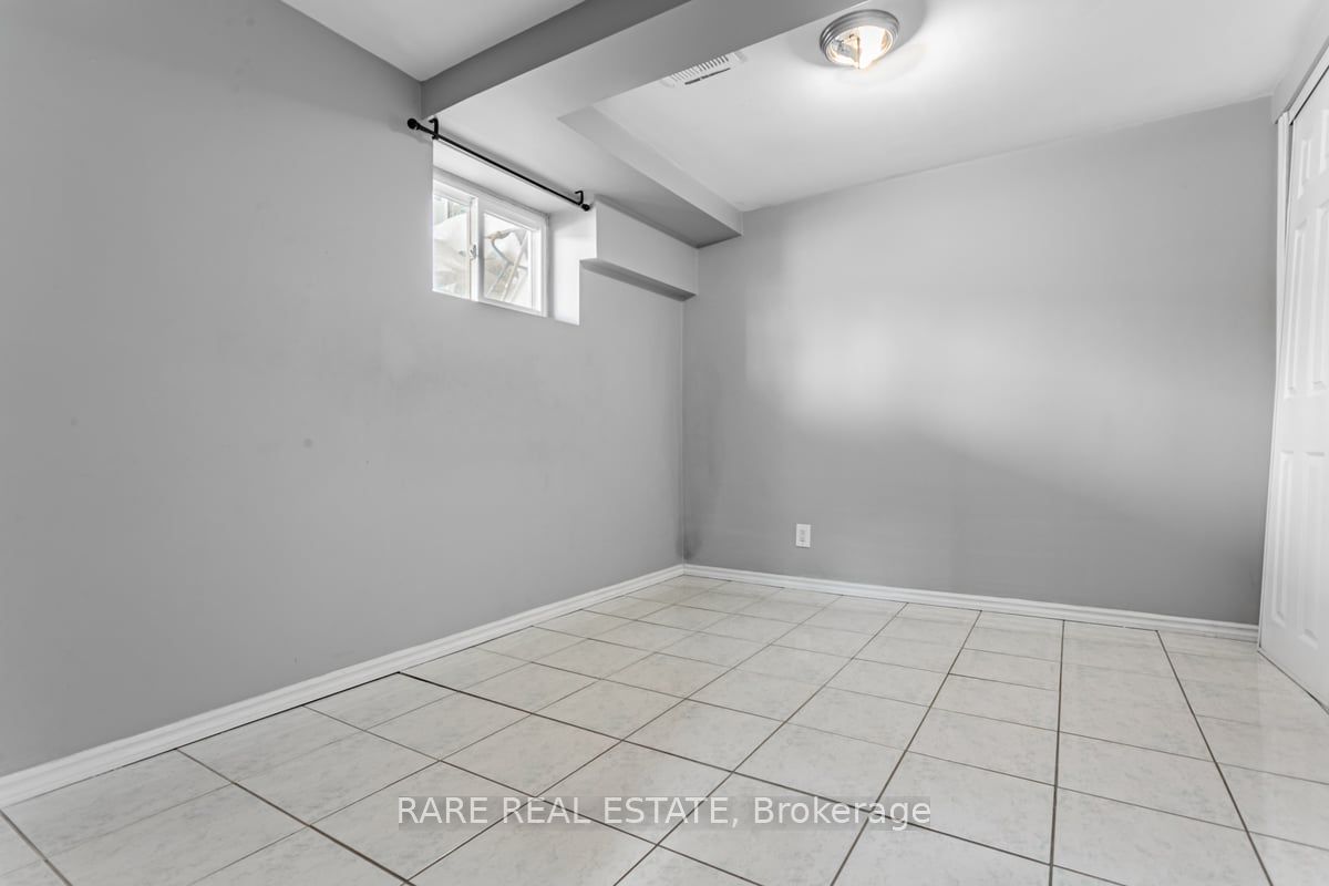 22 Bamford Crescent Property Photo 13