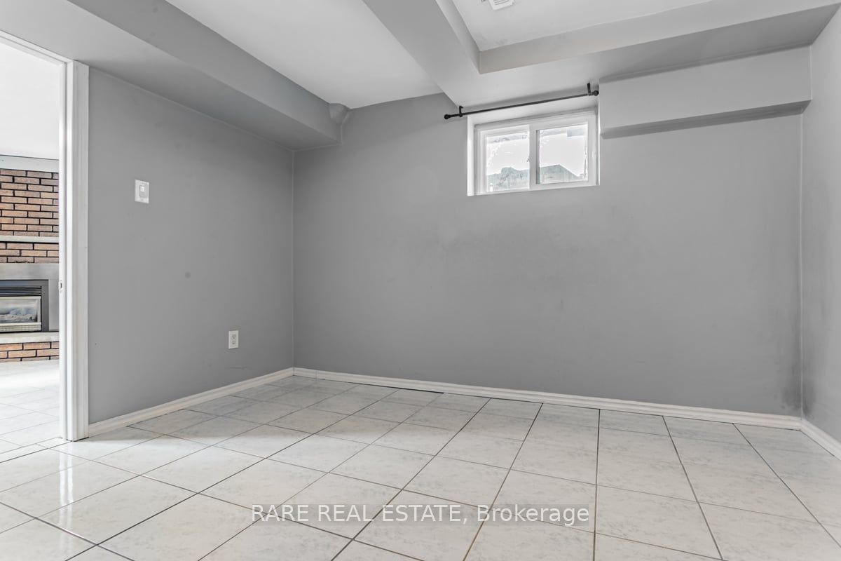 22 Bamford Crescent Property Photo 14
