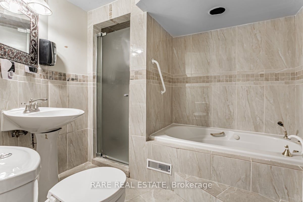 22 Bamford Crescent Property Photo 15