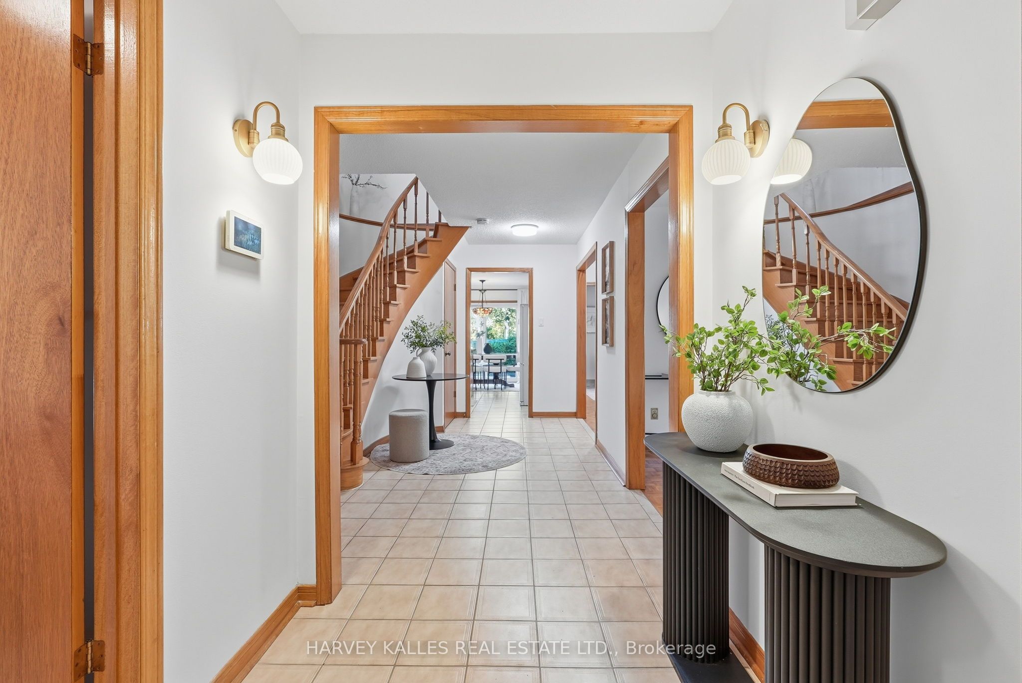4222 Angeloni Drive Property Photo 4