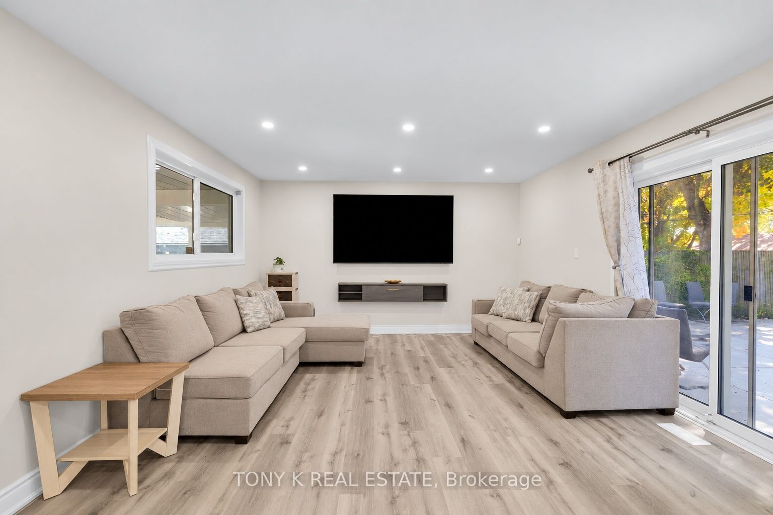 15 Langwith Court Property Photo 4