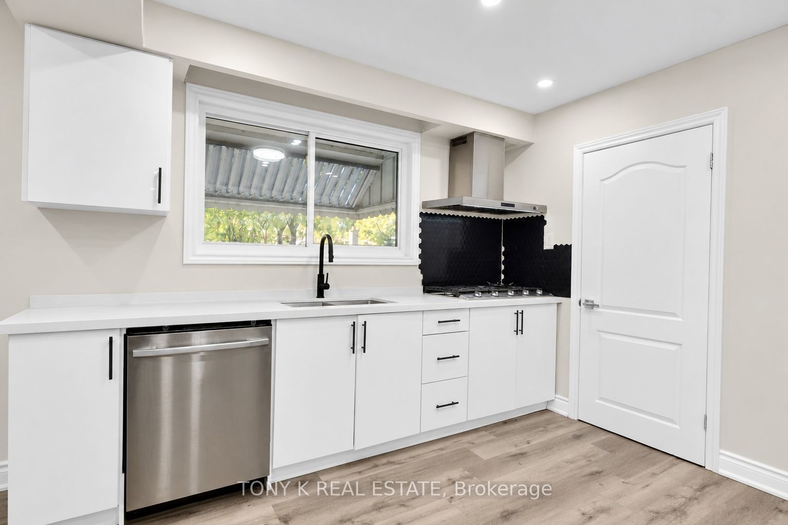15 Langwith Court Property Photo 9
