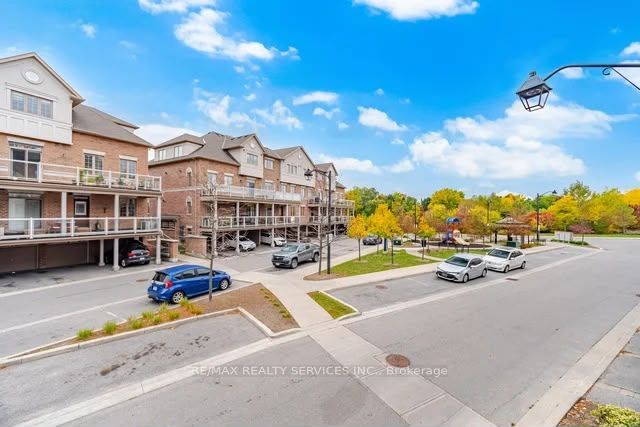 180 Howden Boulevard 20 Property Photo 1