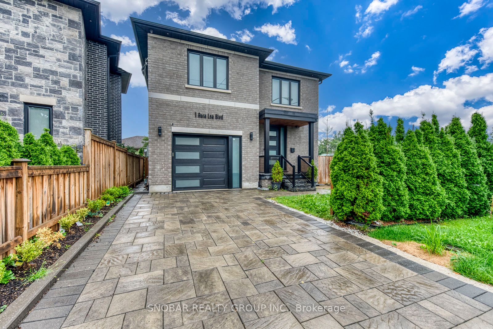 1 Aura Lea Boulevard Property Photo 1