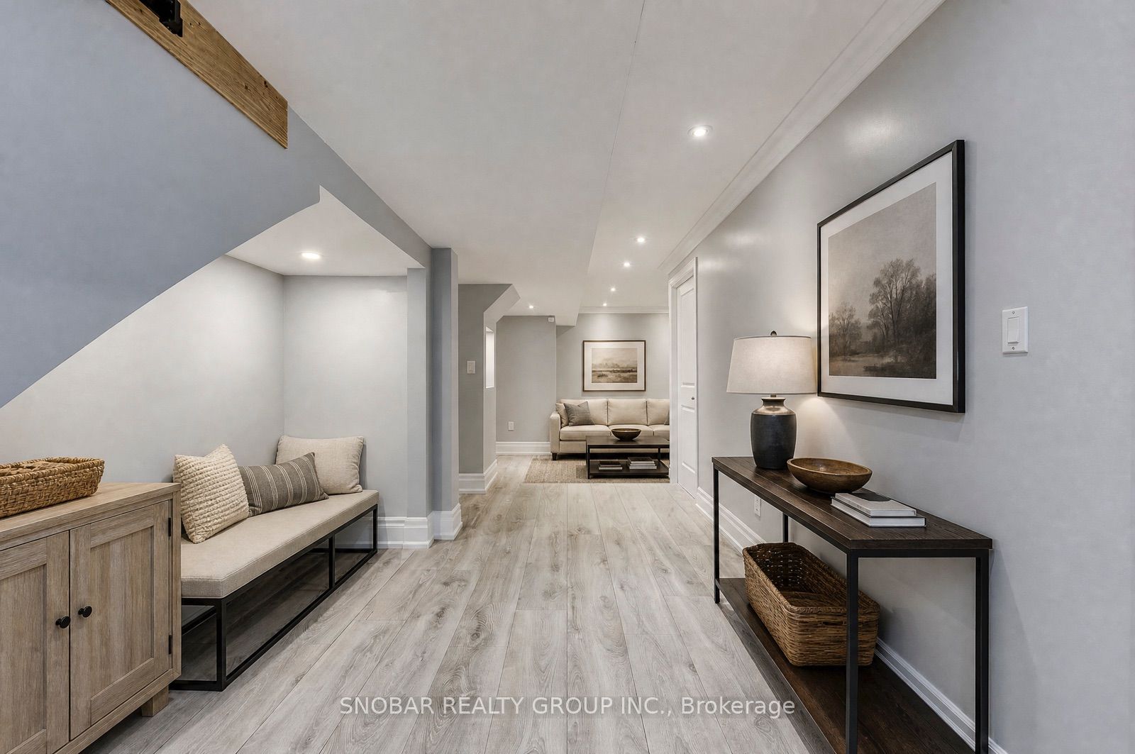 1 Aura Lea Boulevard Property Photo 8