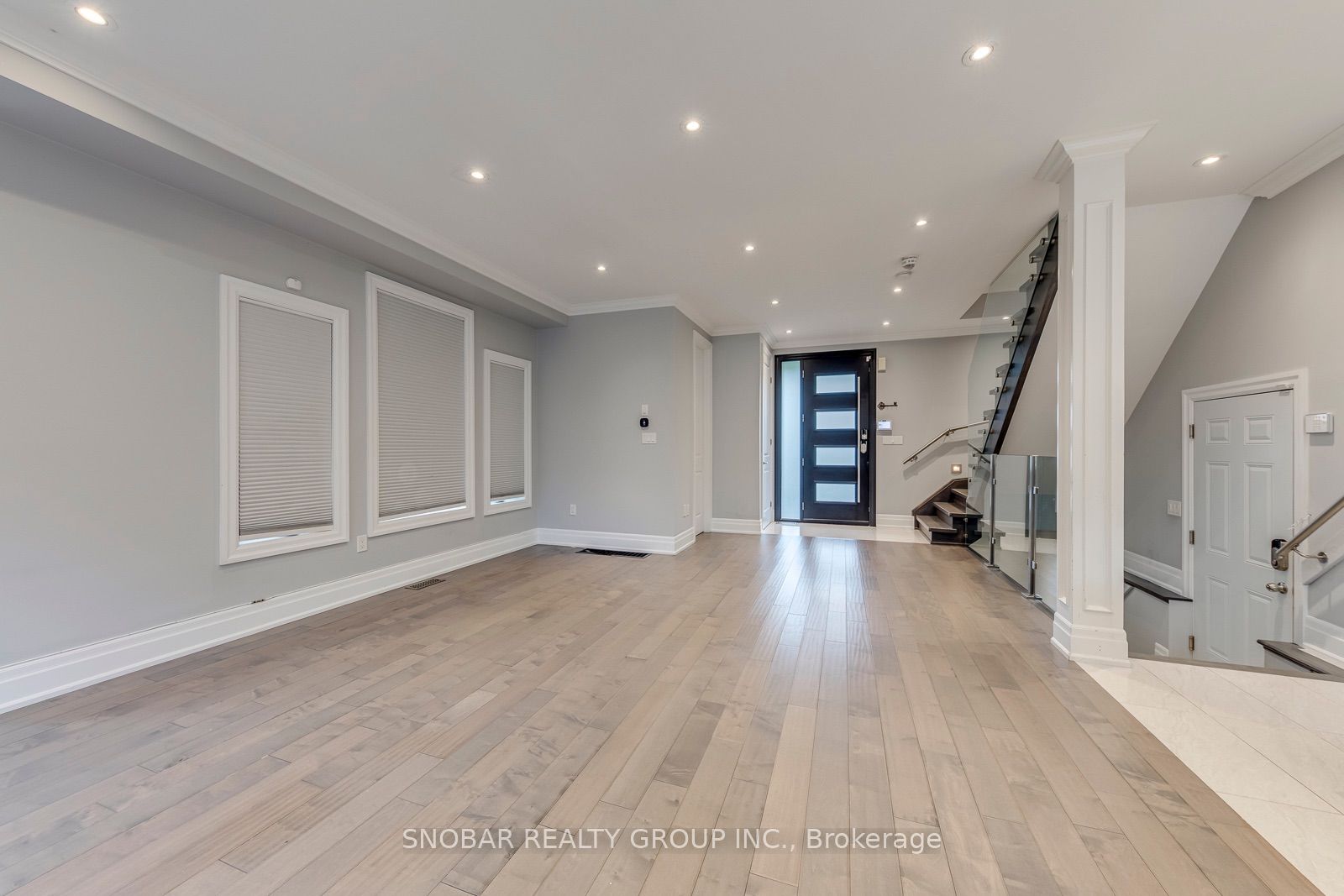 1 Aura Lea Boulevard Property Photo 13