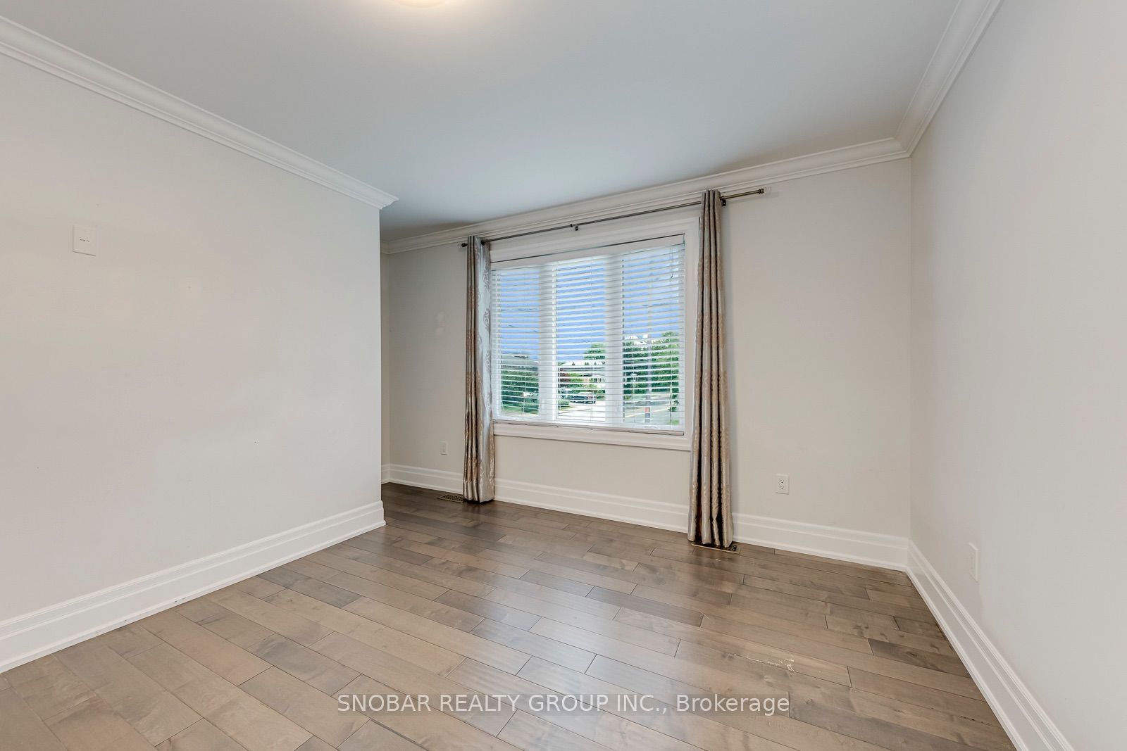 1 Aura Lea Boulevard Property Photo 26