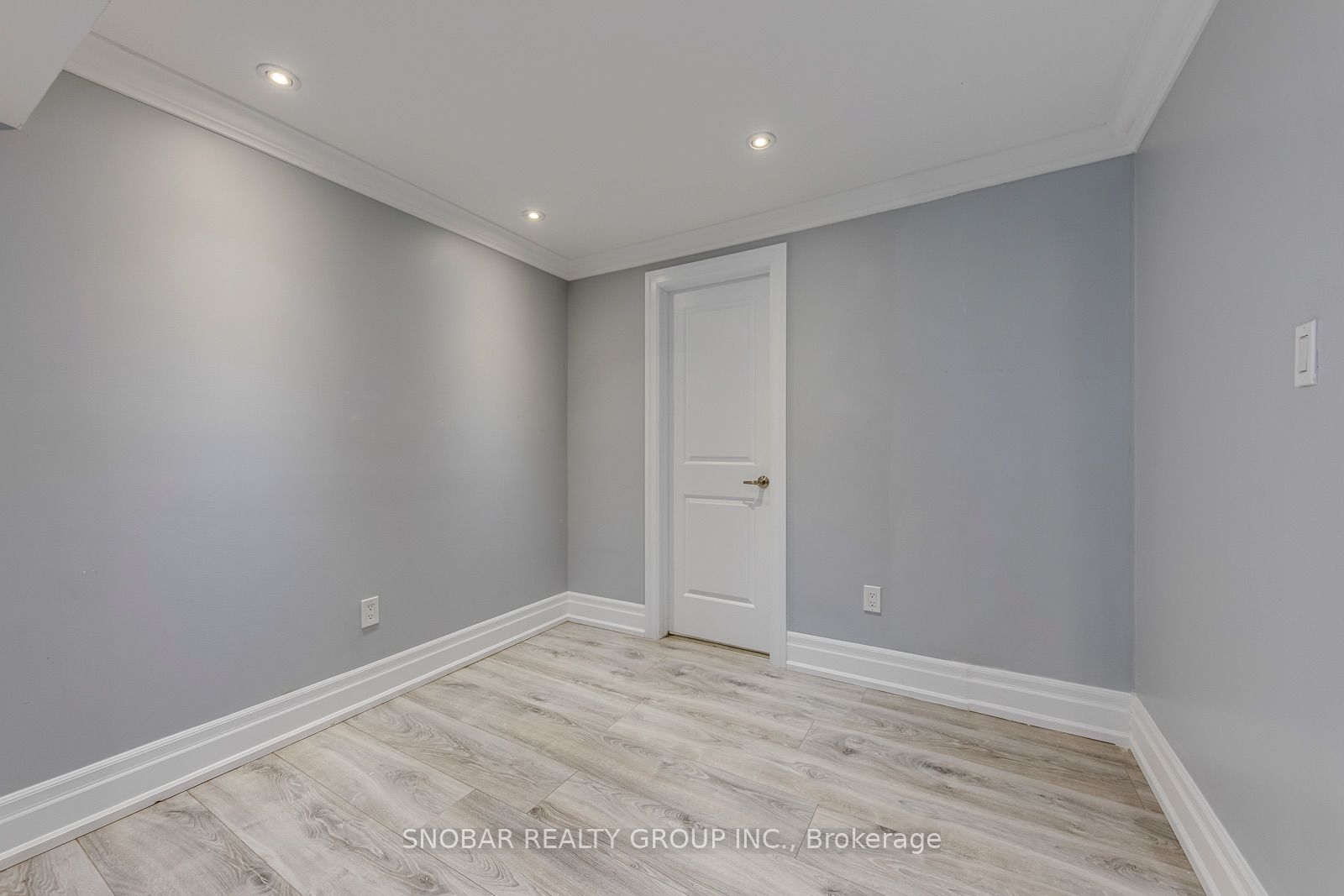 1 Aura Lea Boulevard Property Photo 32
