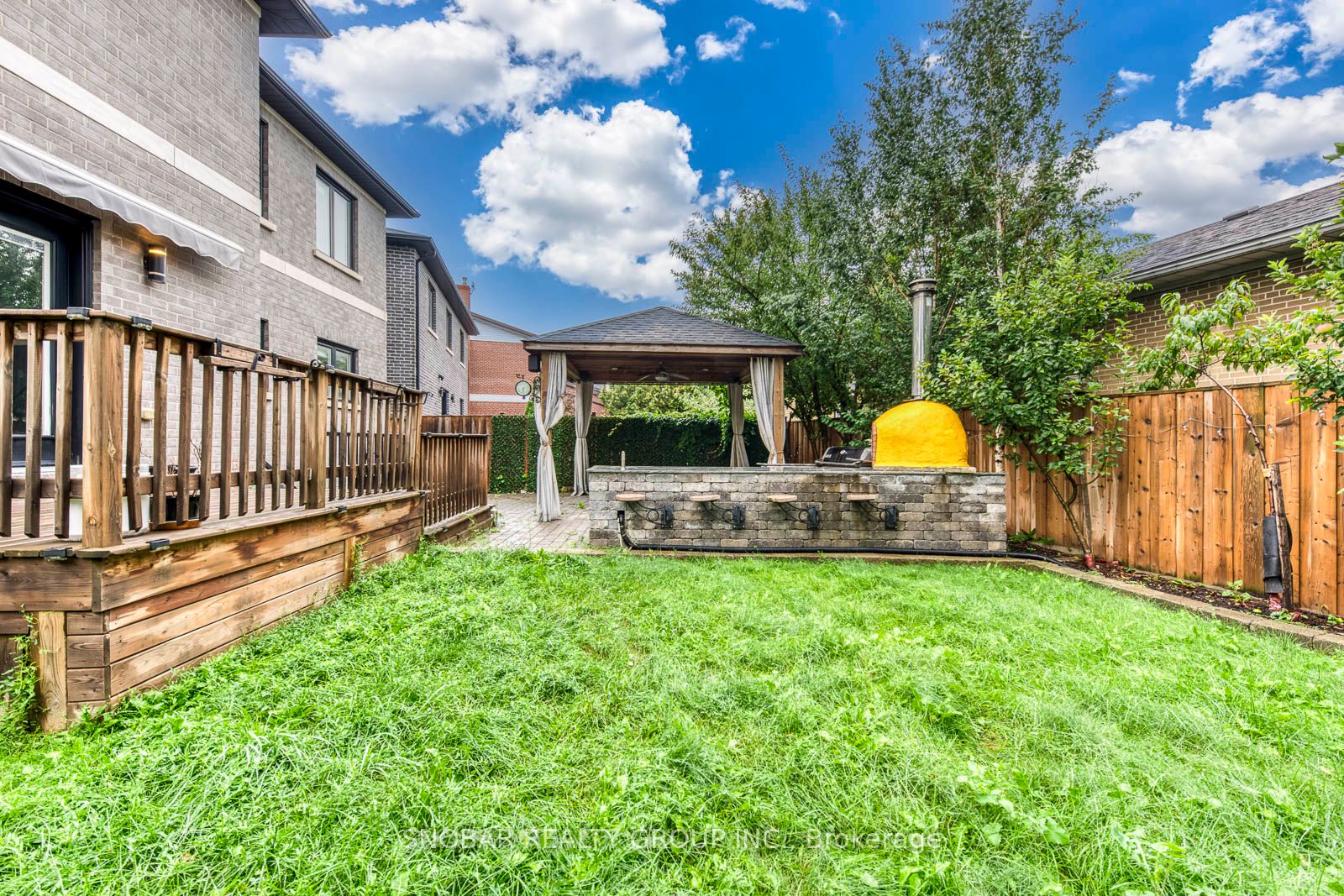 1 Aura Lea Boulevard Property Photo 37