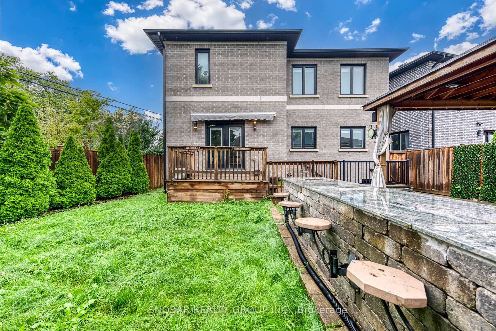 1 Aura Lea Boulevard Property Photo 39