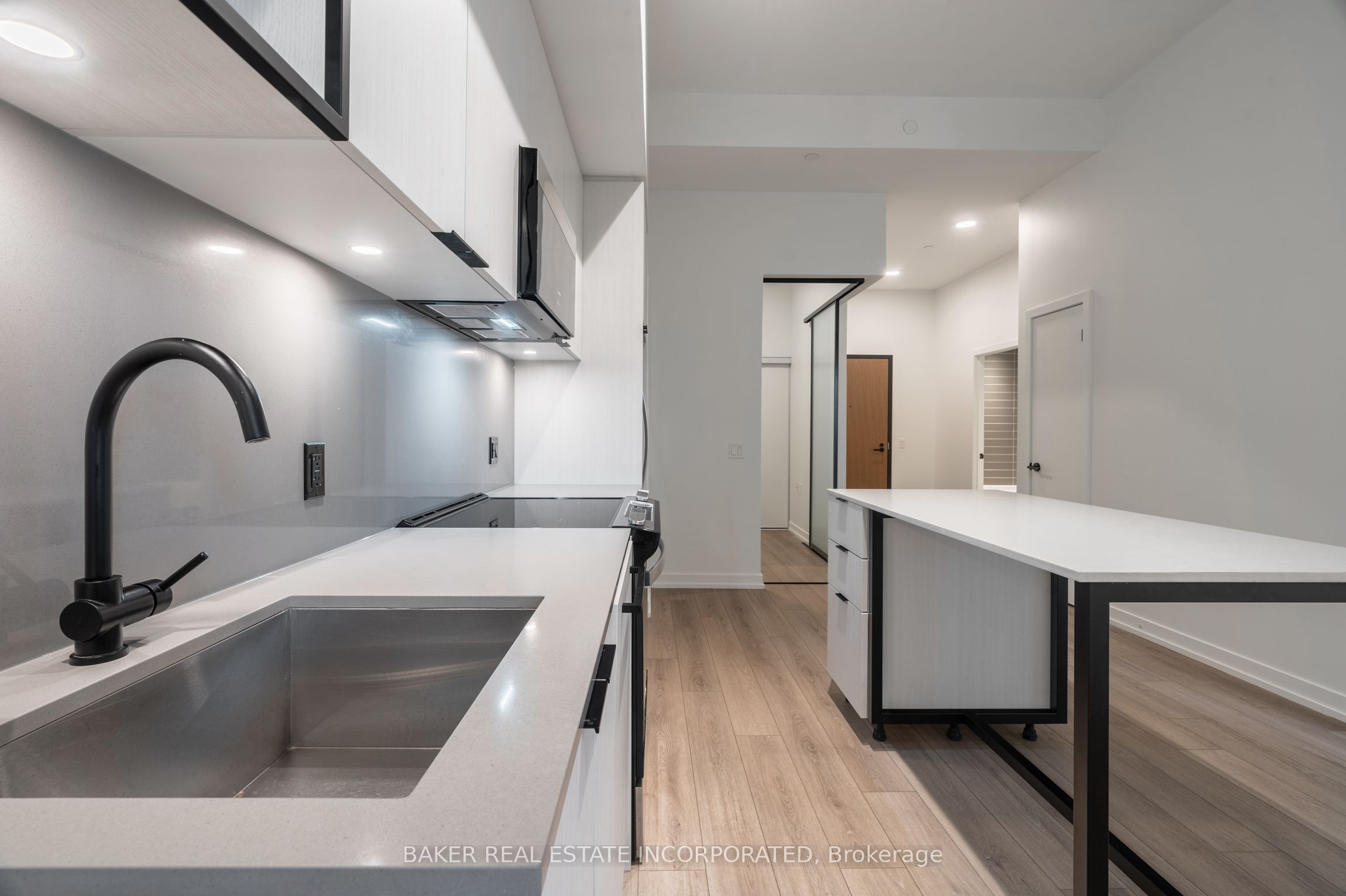 740 Dupont Street 208 Property Photo 2