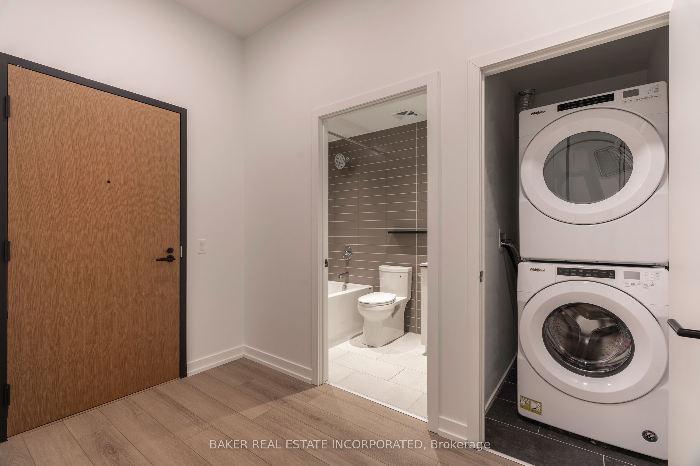 740 Dupont Street 208 Property Photo 9