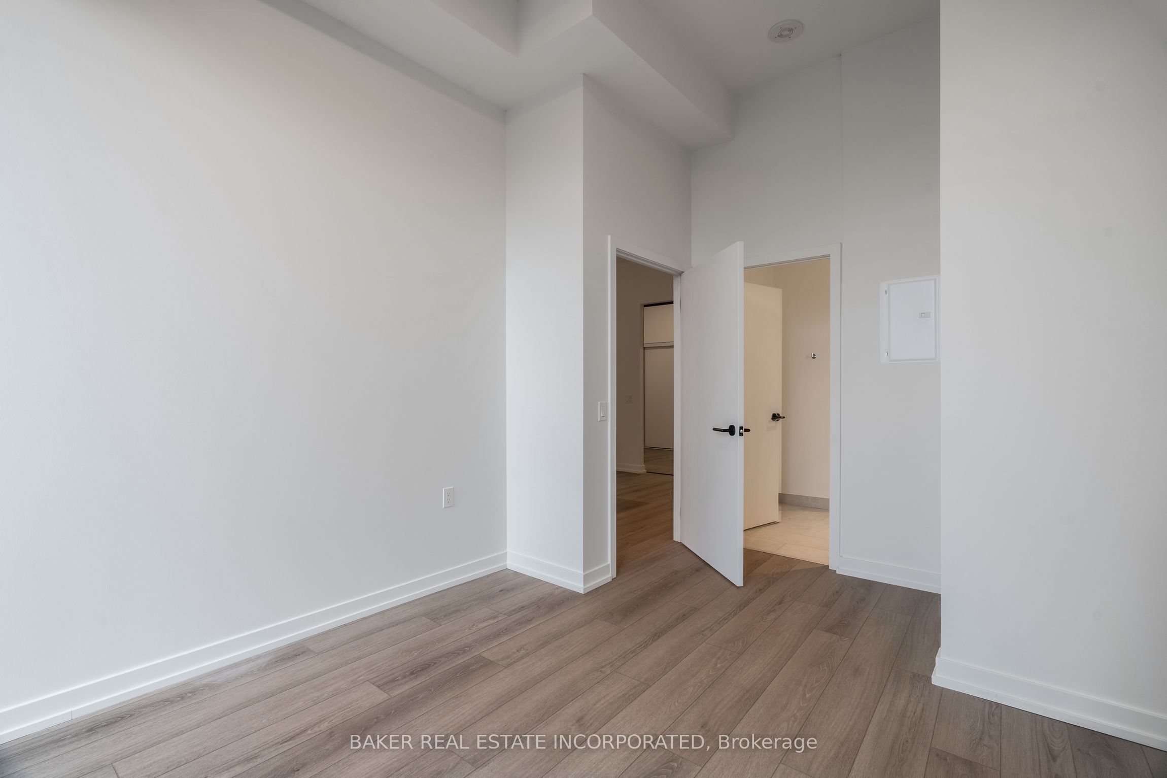 740 Dupont Street 208 Property Photo 23