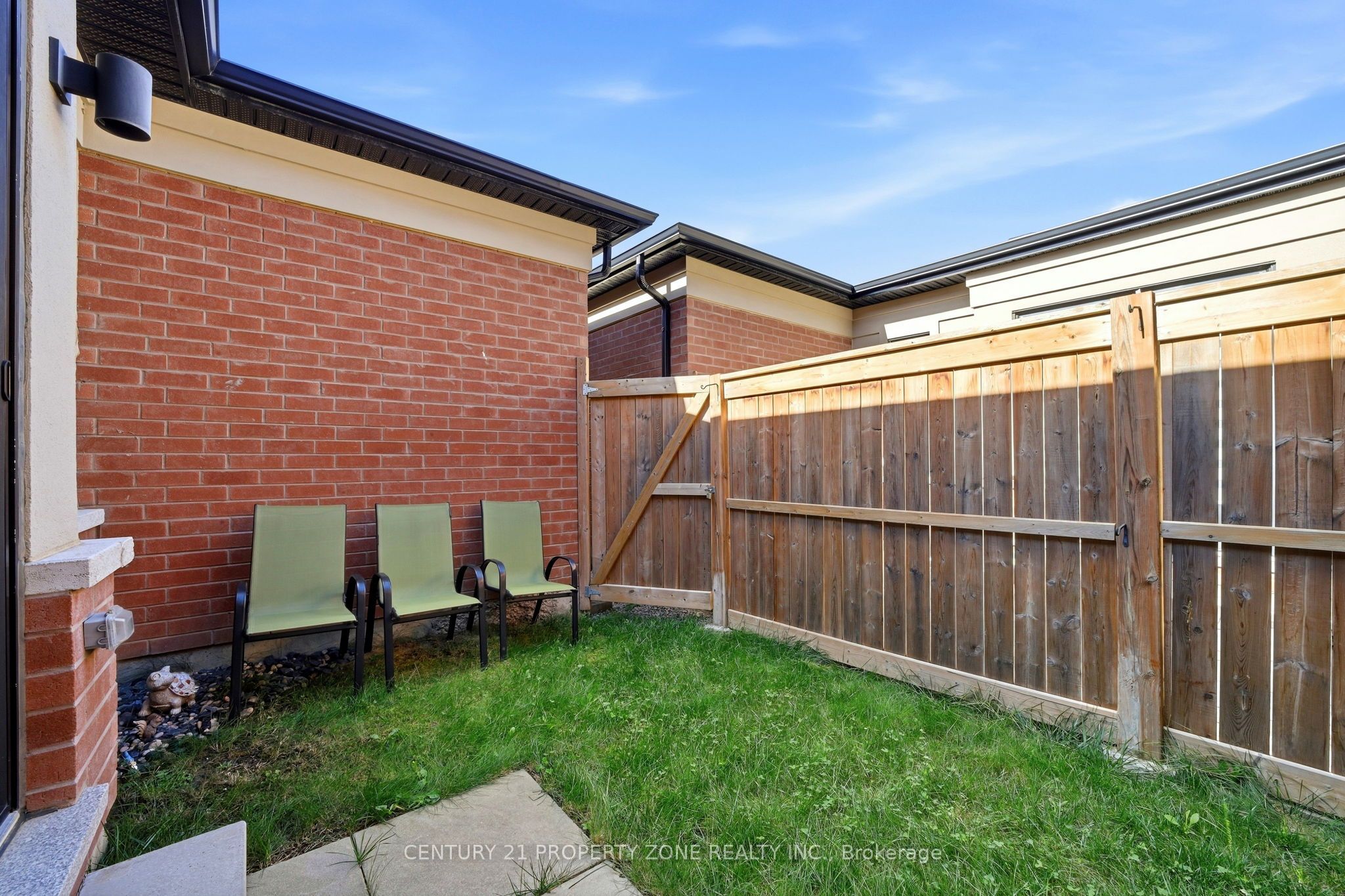 100 Pearman Crescent Property Photo 42