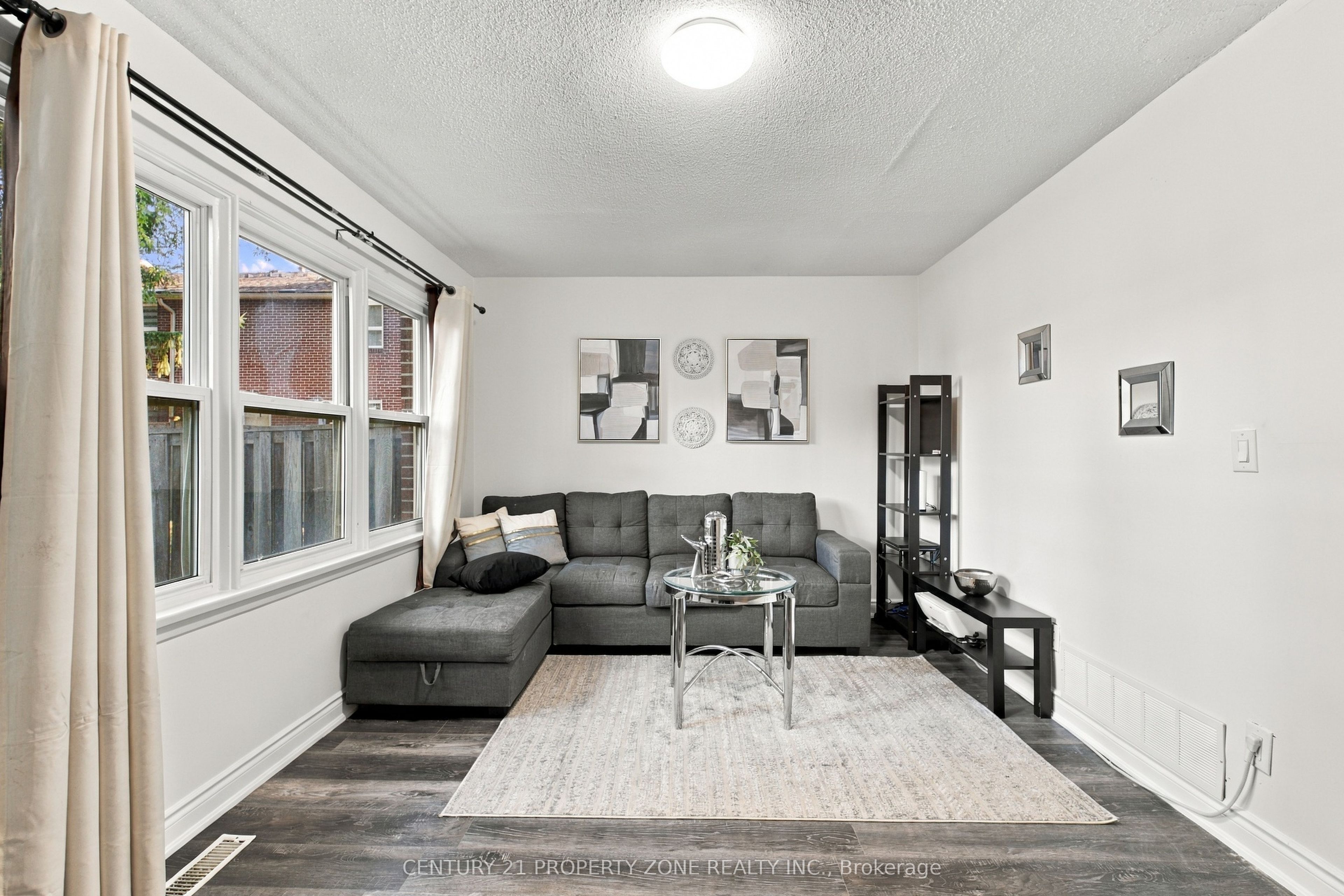 38 Eden Park Property Photo 8