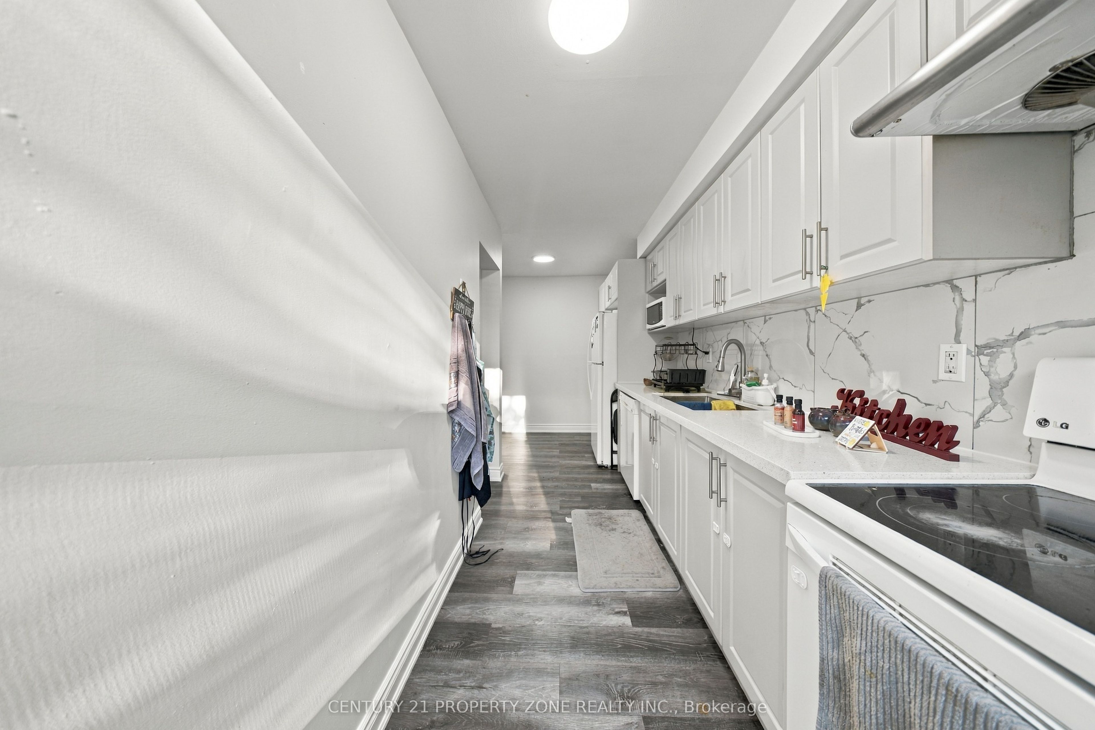 38 Eden Park Property Photo 18