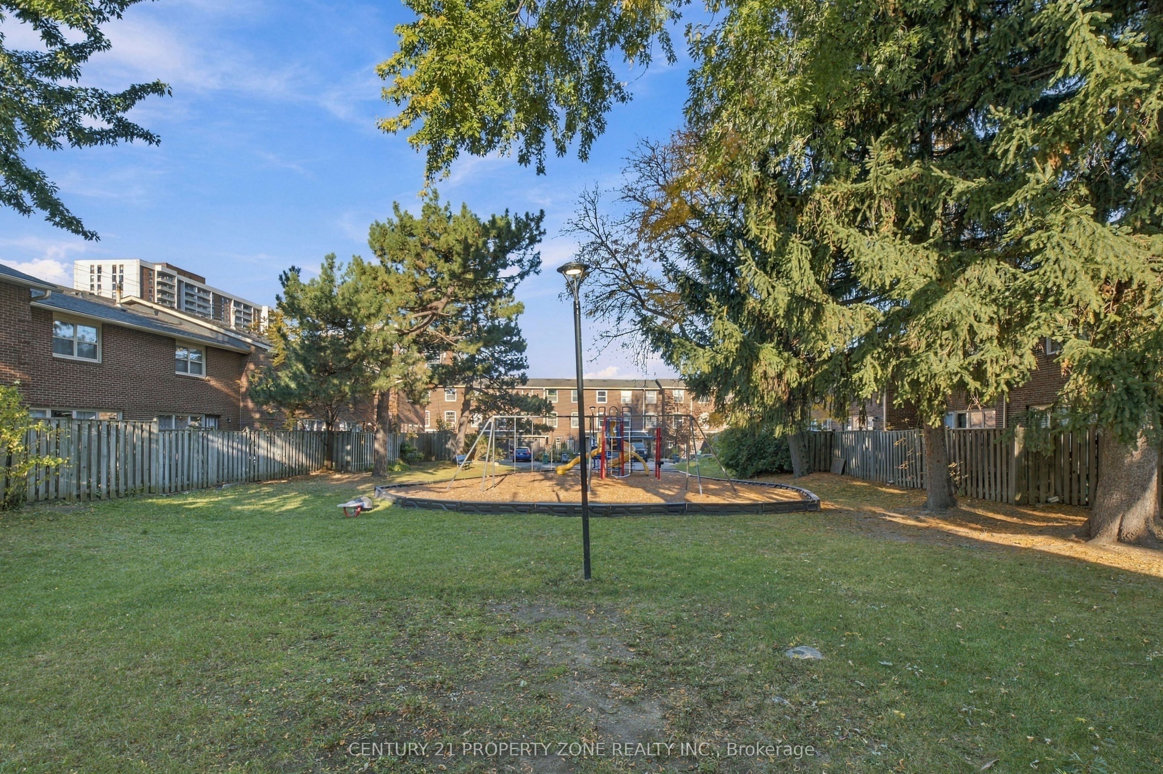 38 Eden Park Property Photo 42