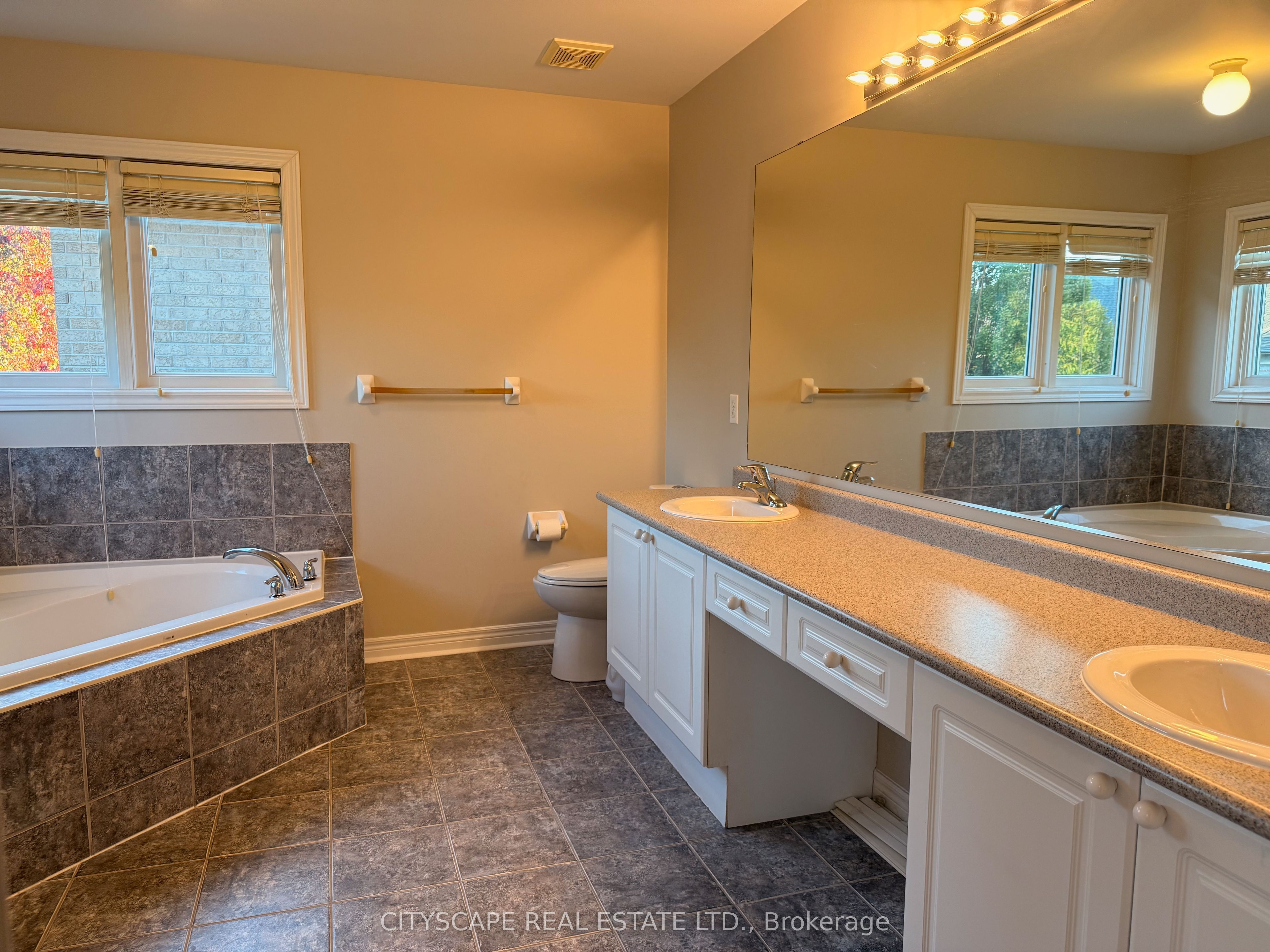 3232 Escada Drive Property Photo 16