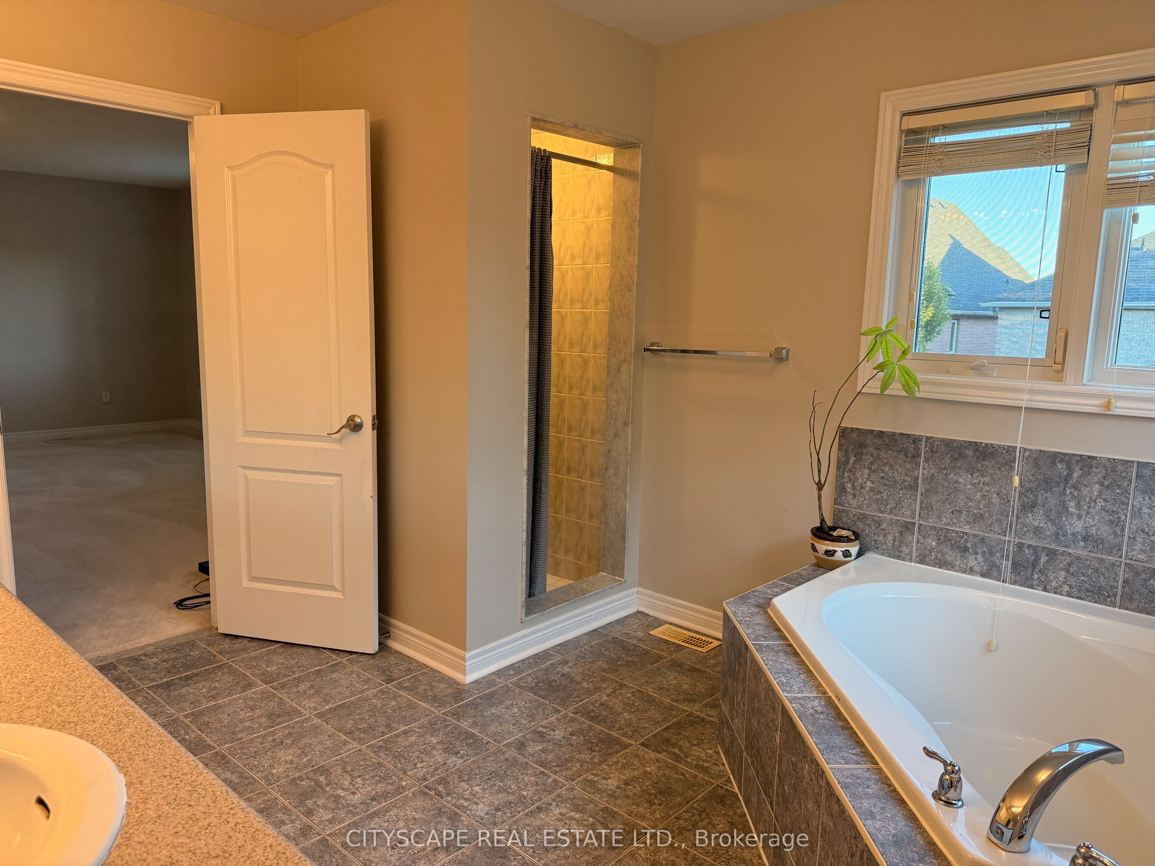 3232 Escada Drive Property Photo 17