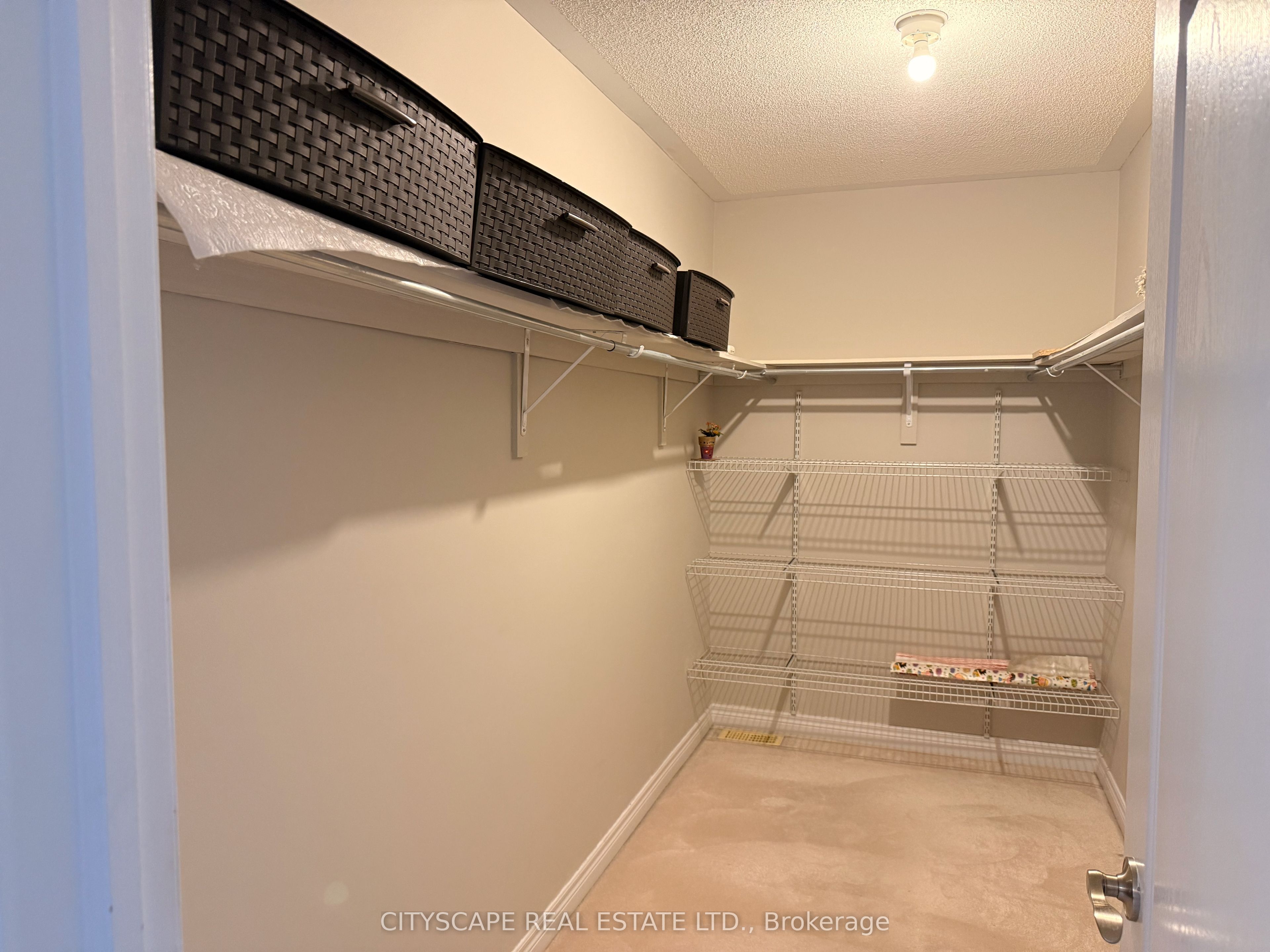 3232 Escada Drive Property Photo 18