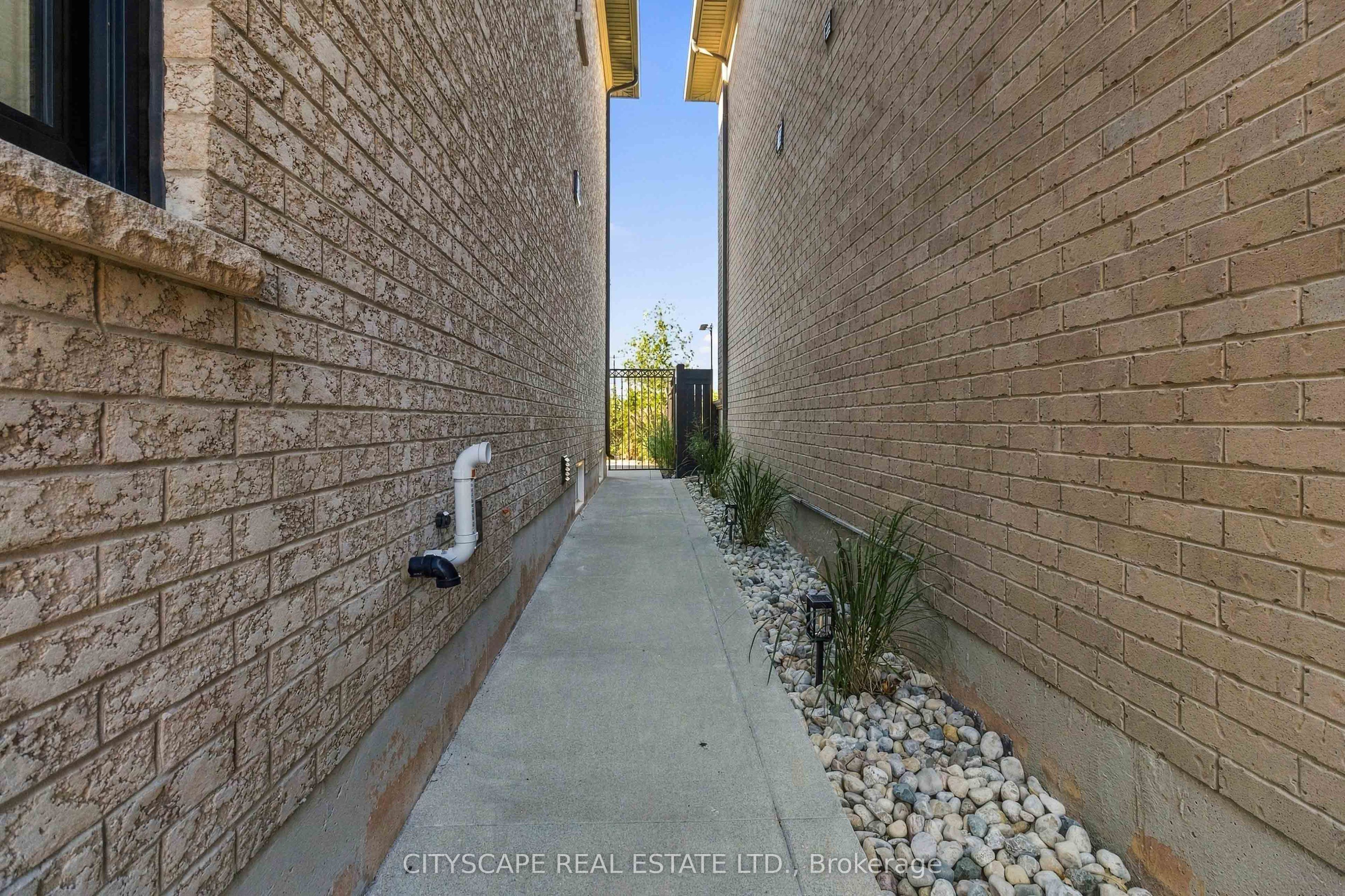 2343 Edward Leaver Trail Property Photo 44