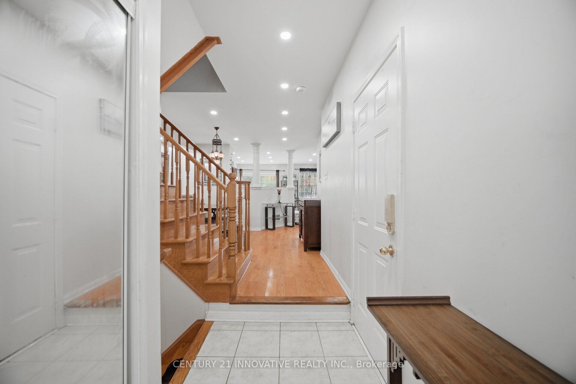 838 Mckay Crescent Property Photo 3