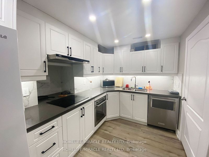 12 Beresford Crescent Basement Property Photo 7