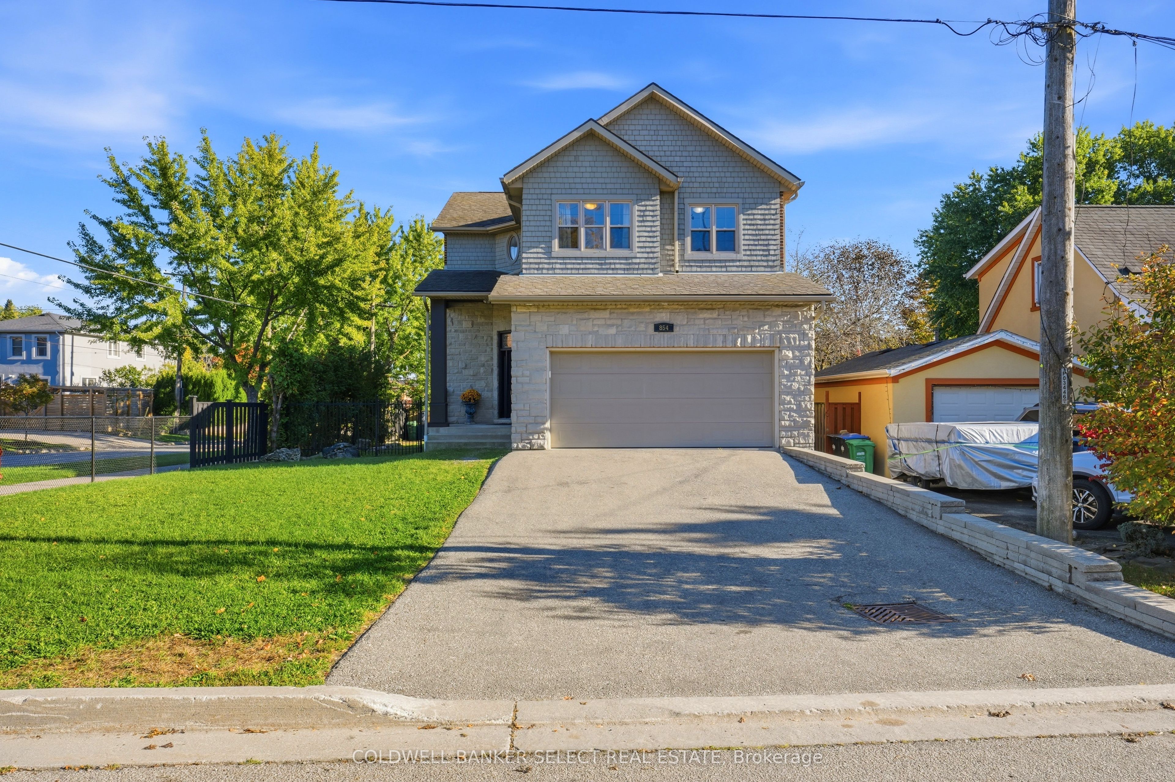 854 Sixth Street Property Photo 1