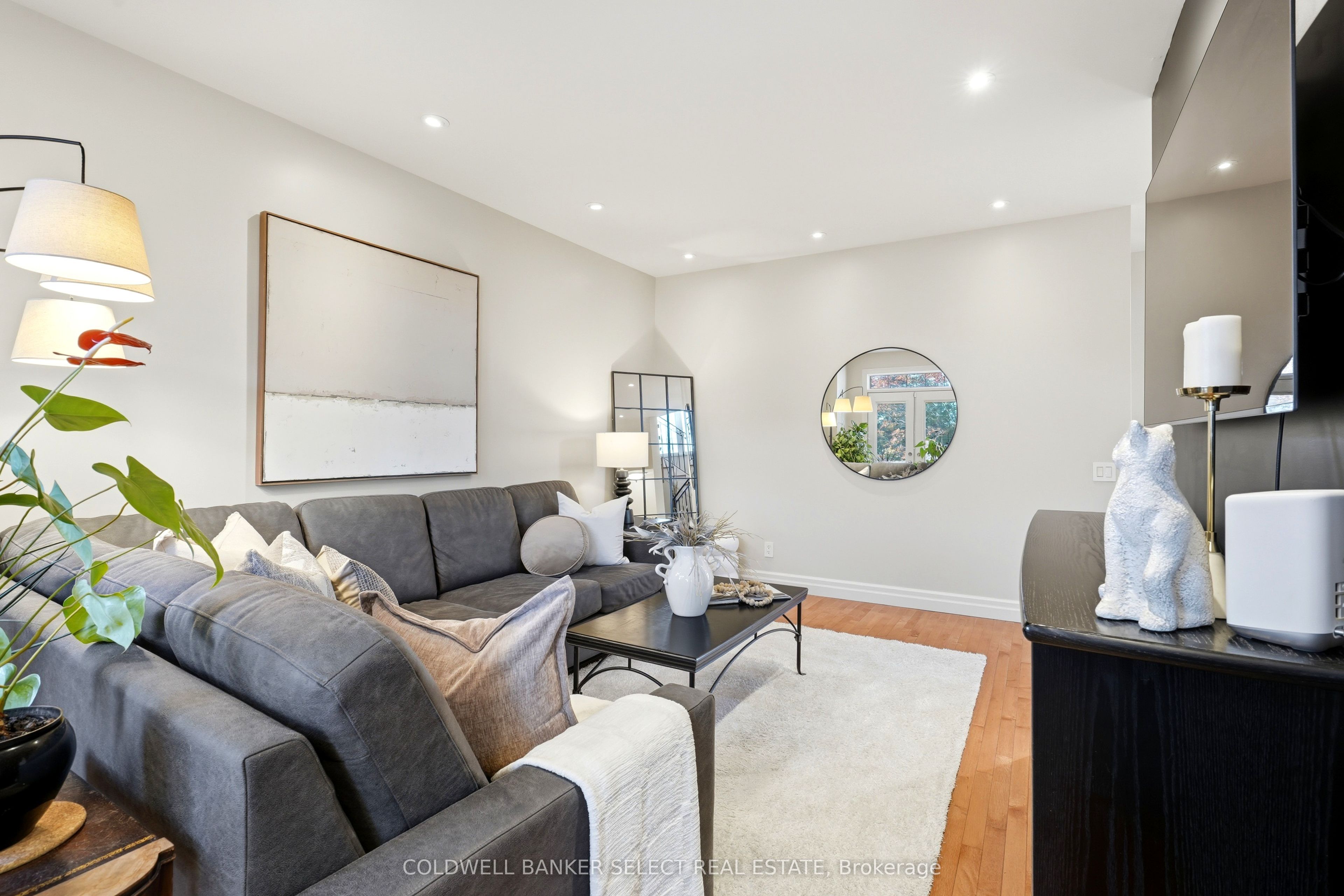 854 Sixth Street Property Photo 11