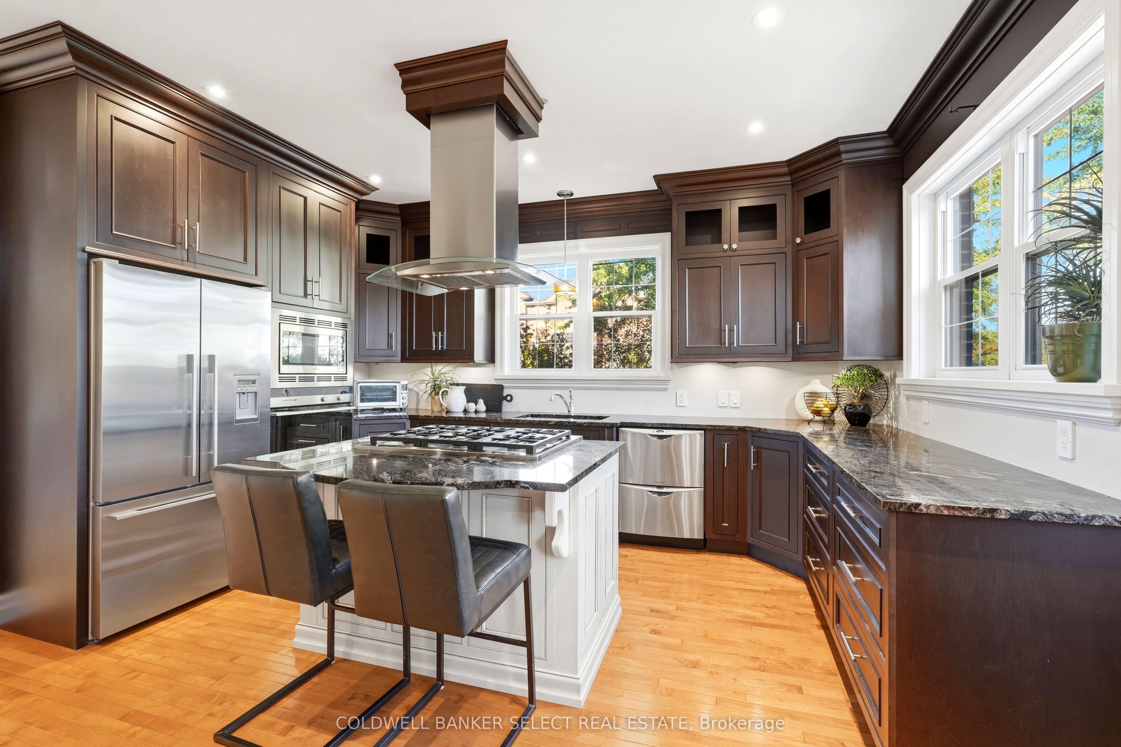 854 Sixth Street Property Photo 14