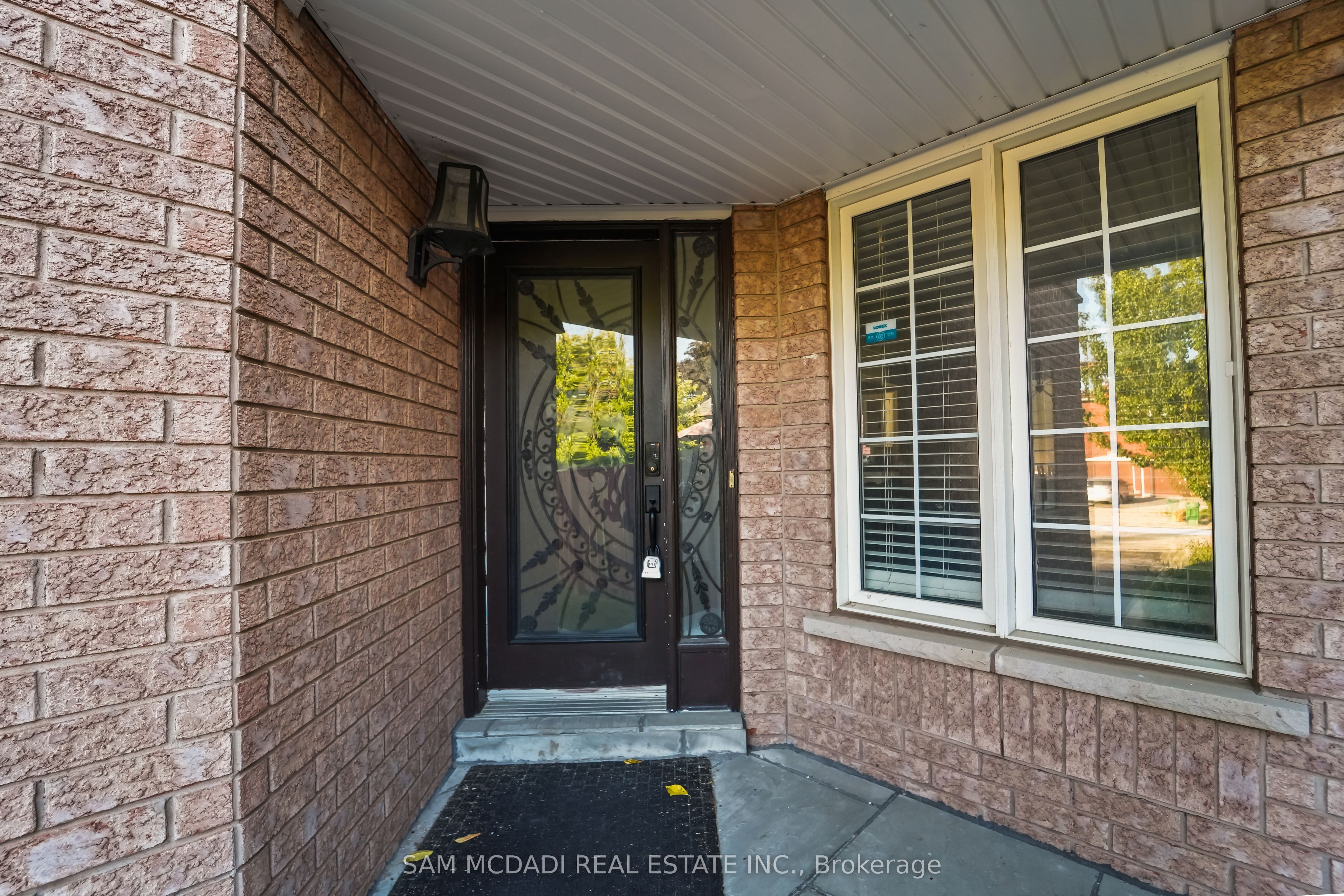 3191 Oakview Road Property Photo 3