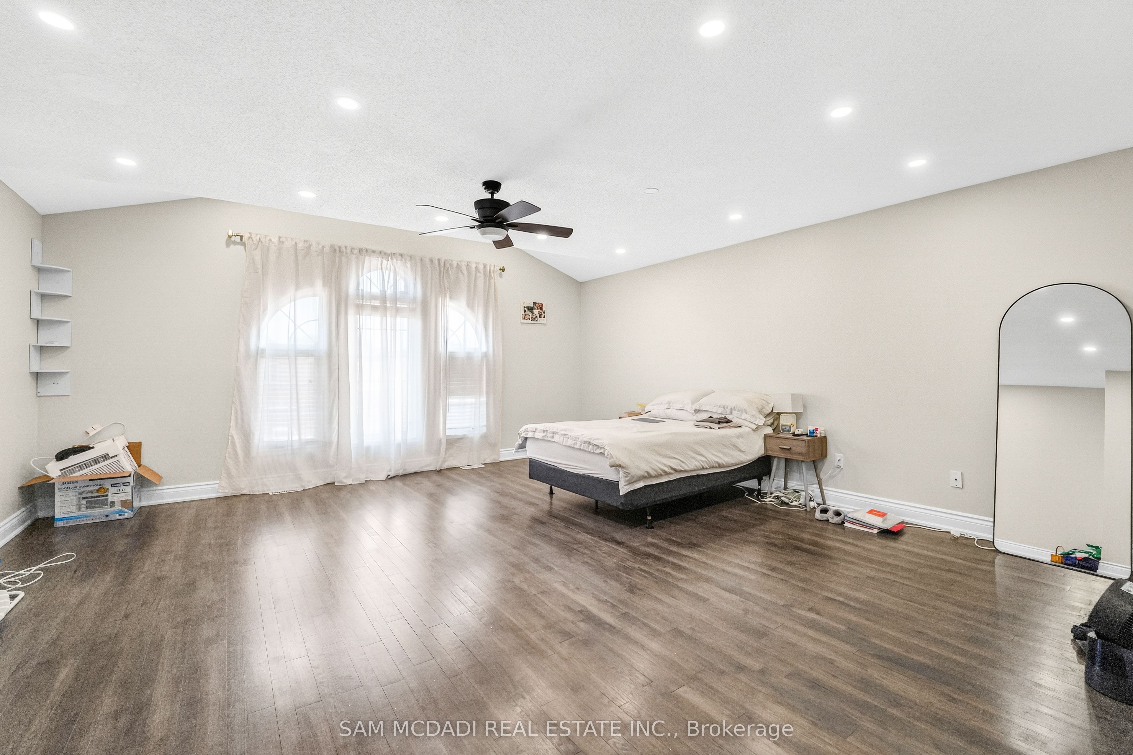 3191 Oakview Road Property Photo 13