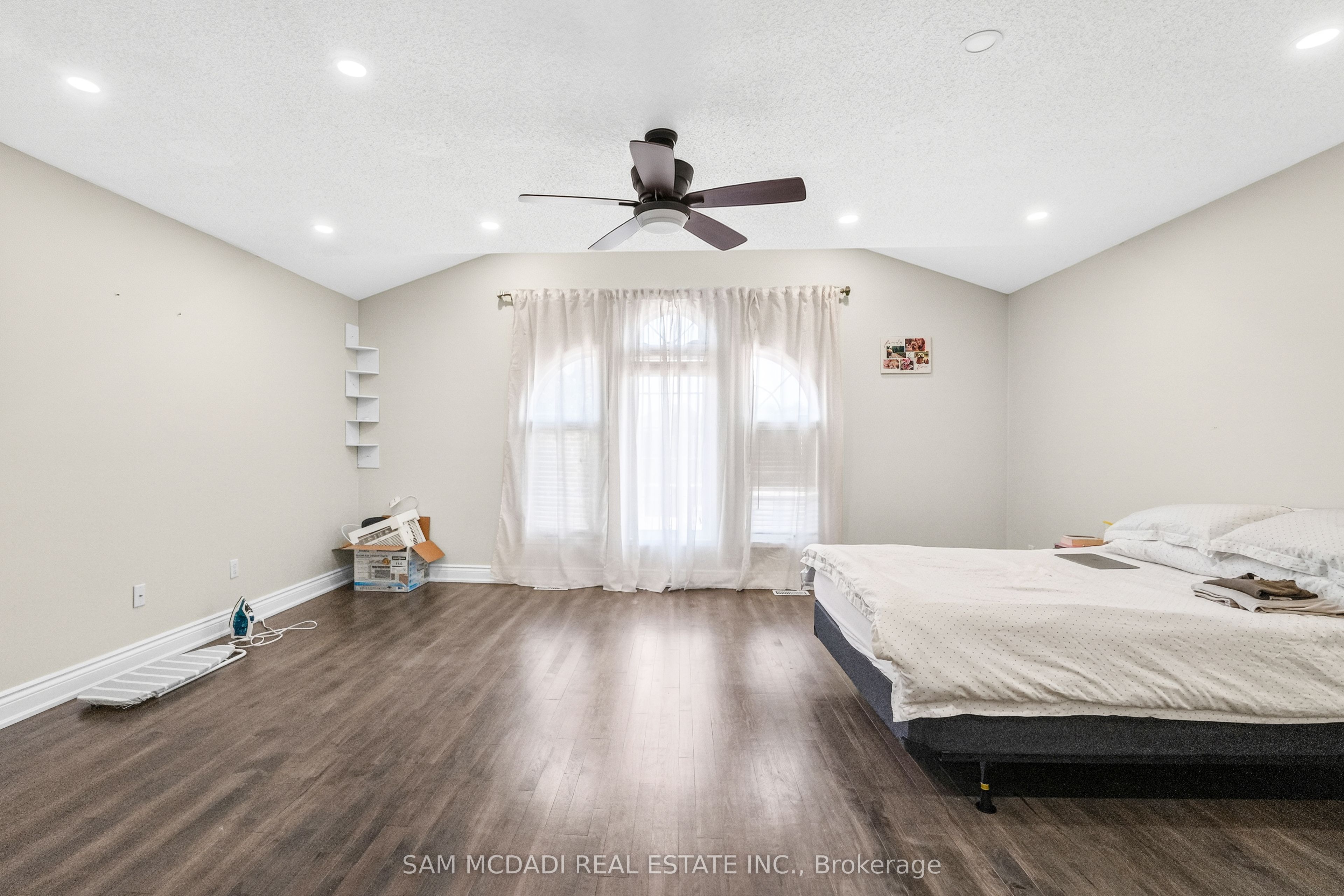 3191 Oakview Road Property Photo 15