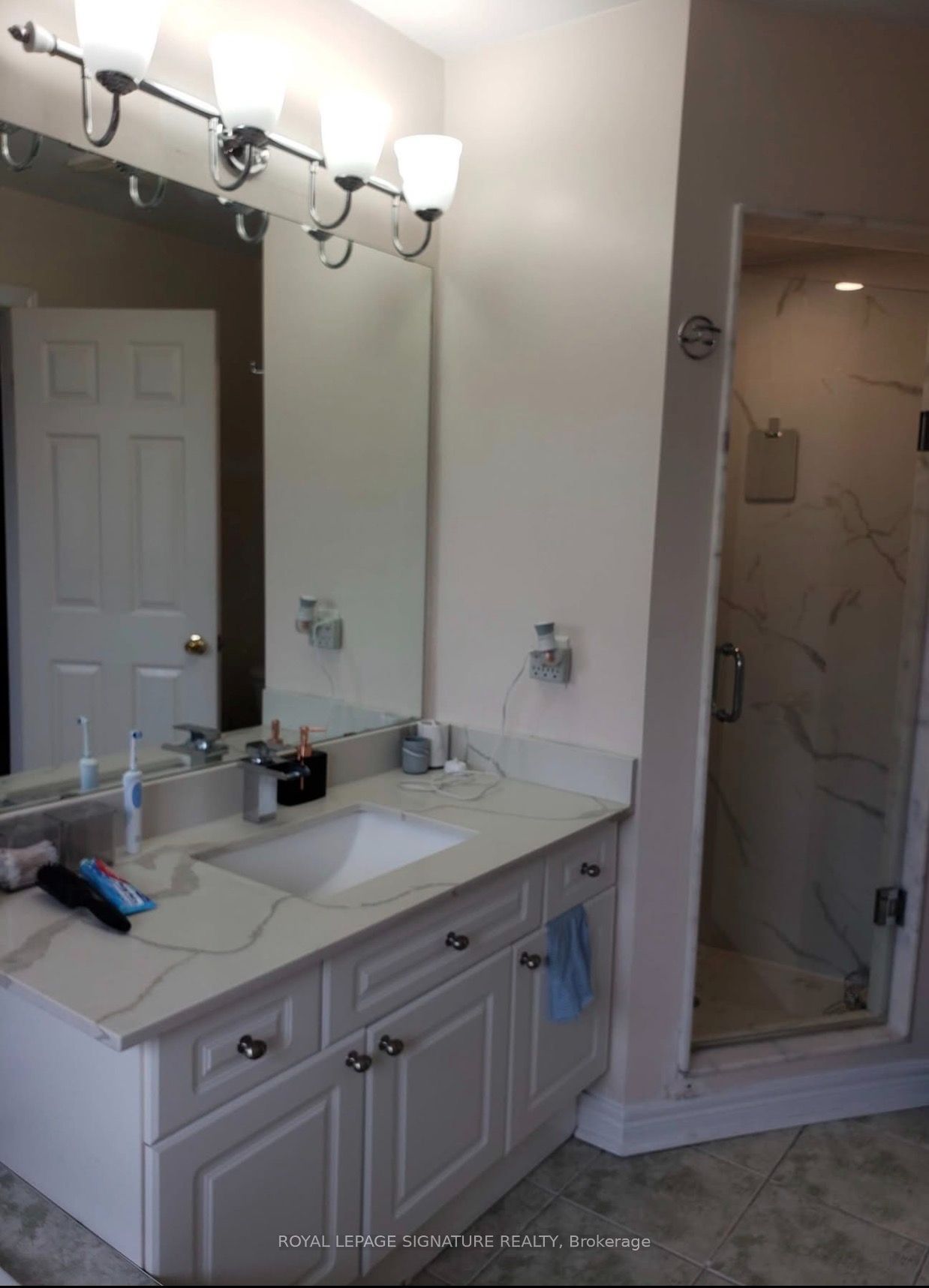 5316 Marblewood Drive Upper Property Photo 11