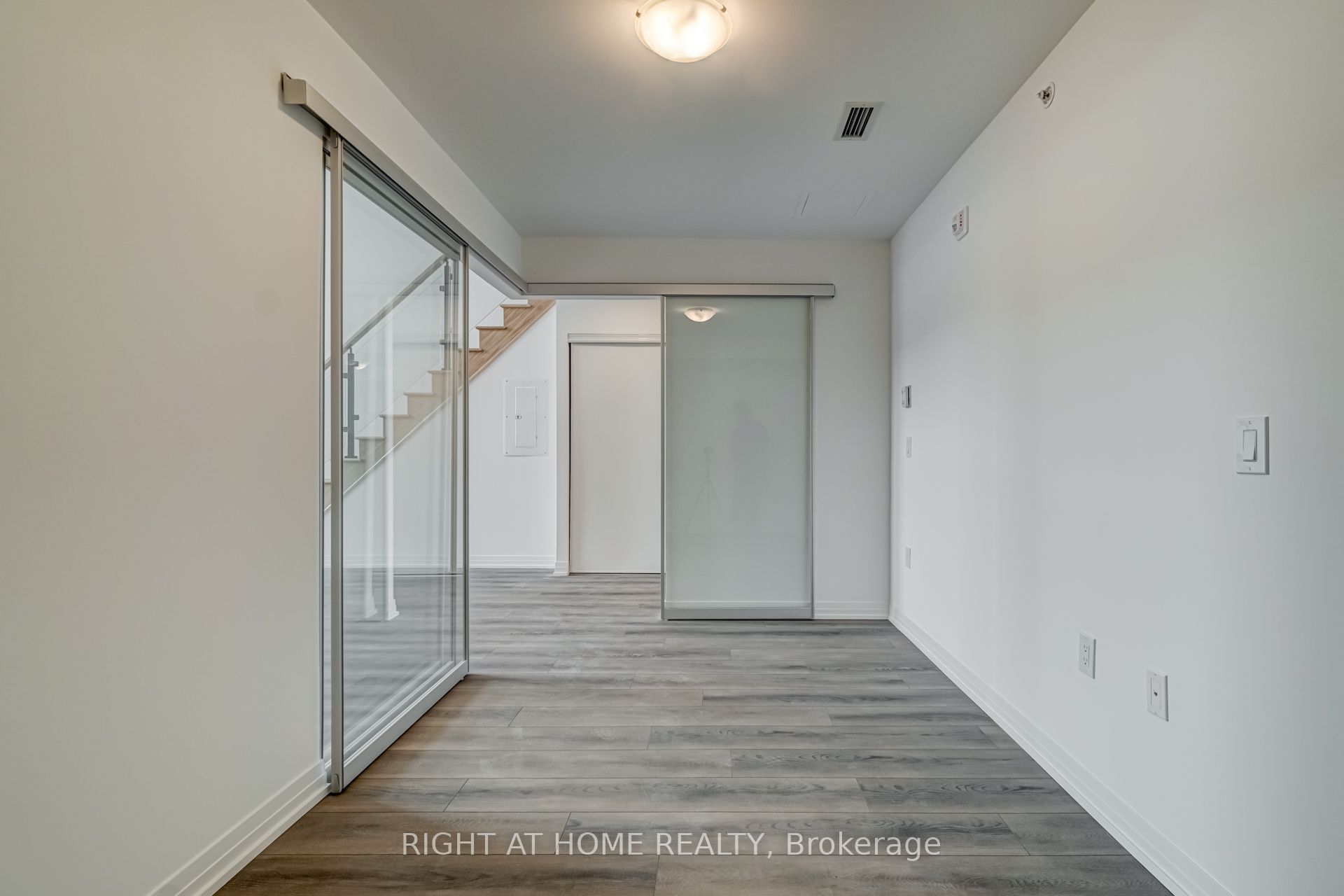 408 Brown's Line 105 Property Photo 14