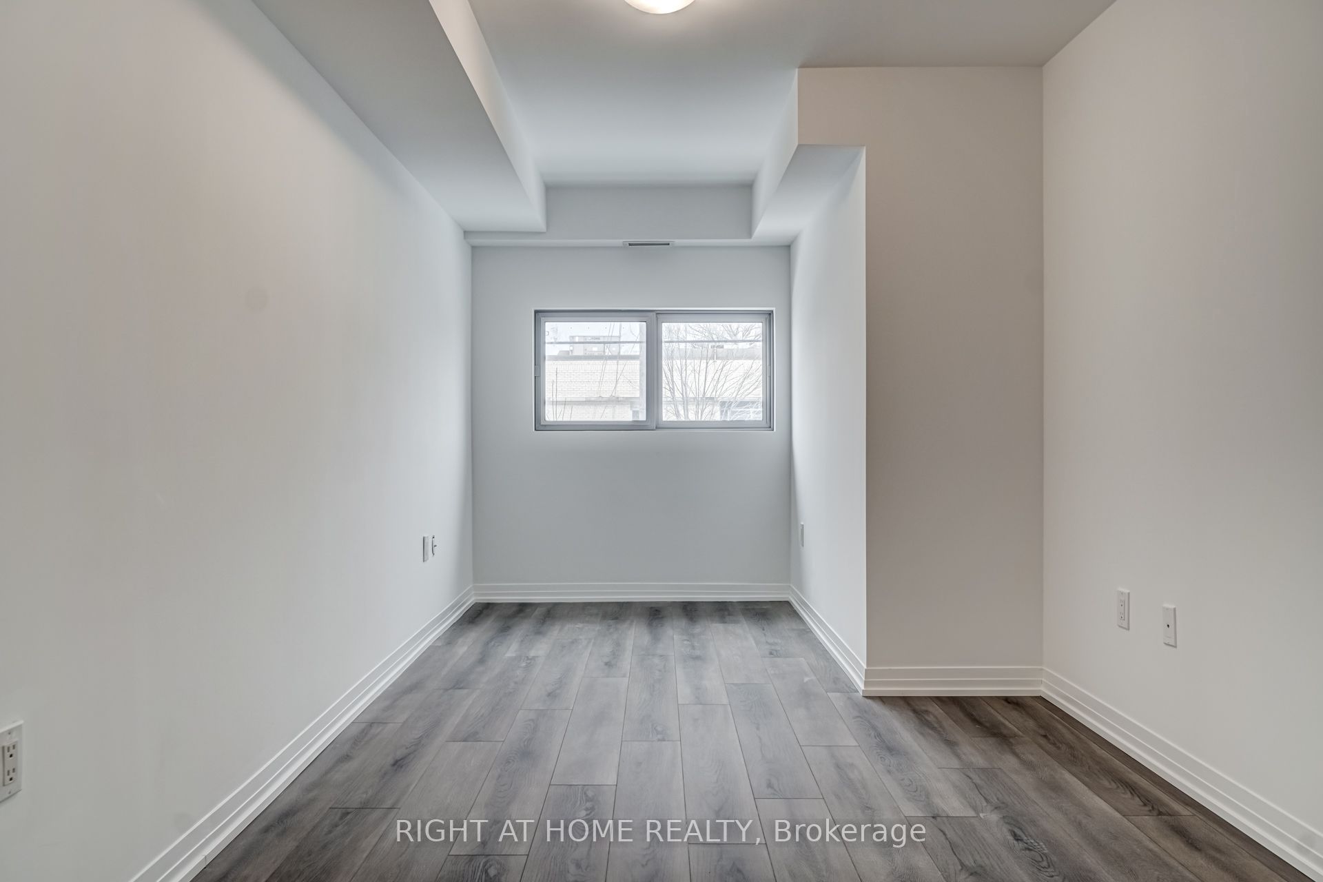 408 Brown's Line 105 Property Photo 19
