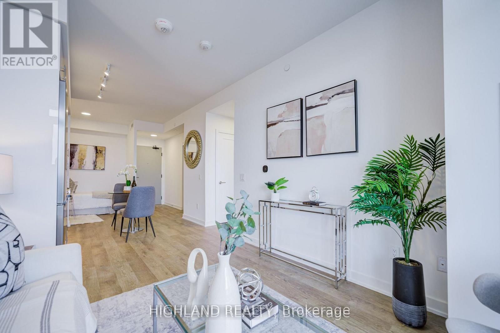 5081 Hurontario Street 3103 Property Photo 11