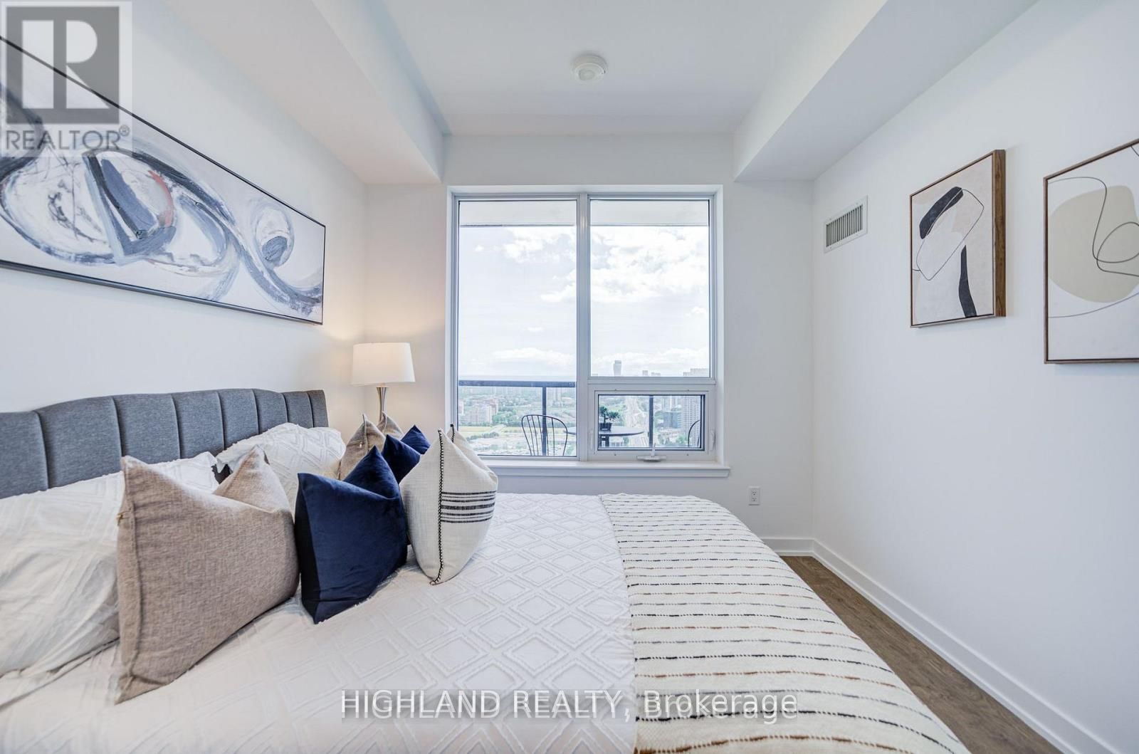 5081 Hurontario Street 3103 Property Photo 15