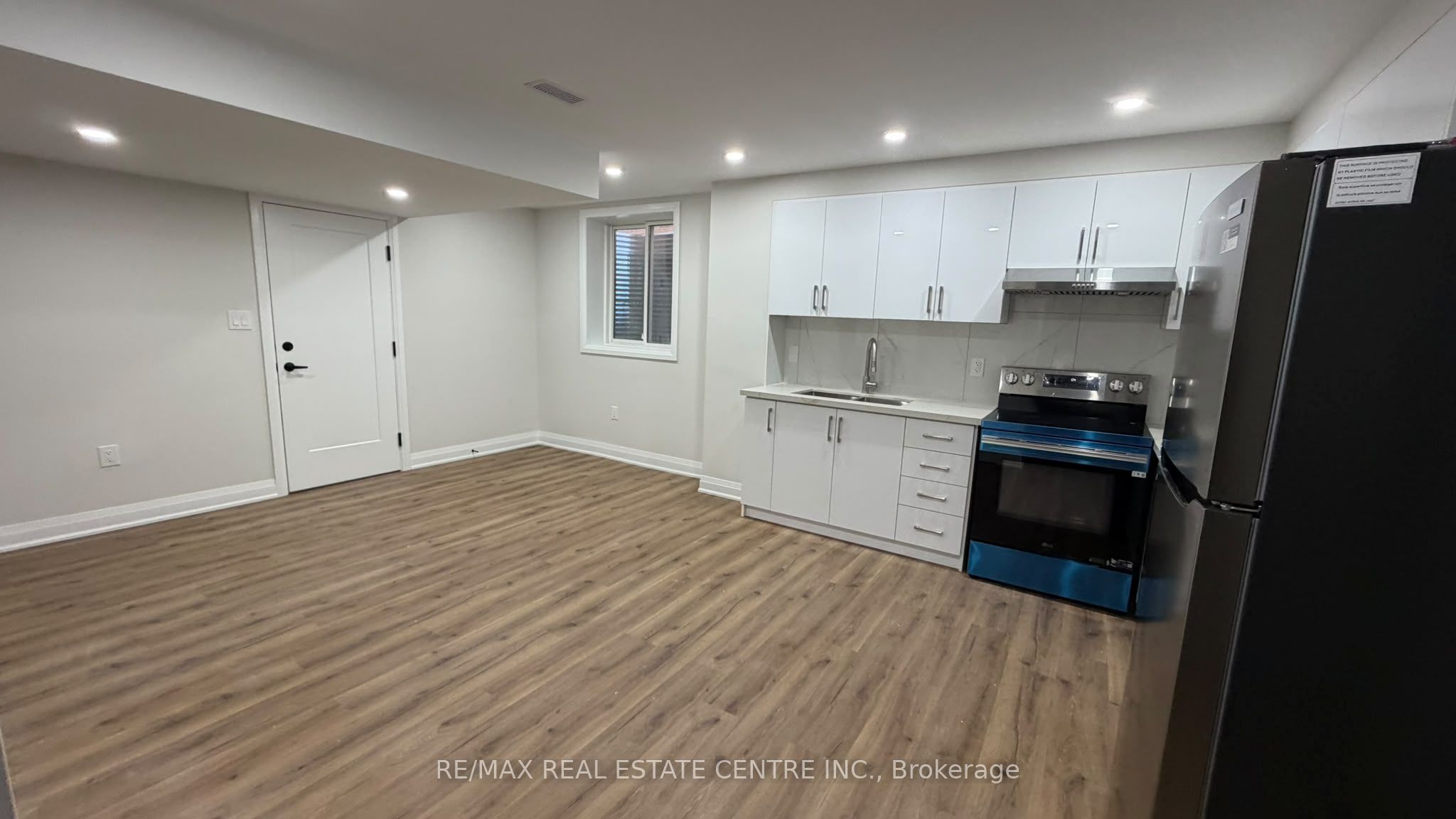 18 Gladmary Drive Property Photo 7