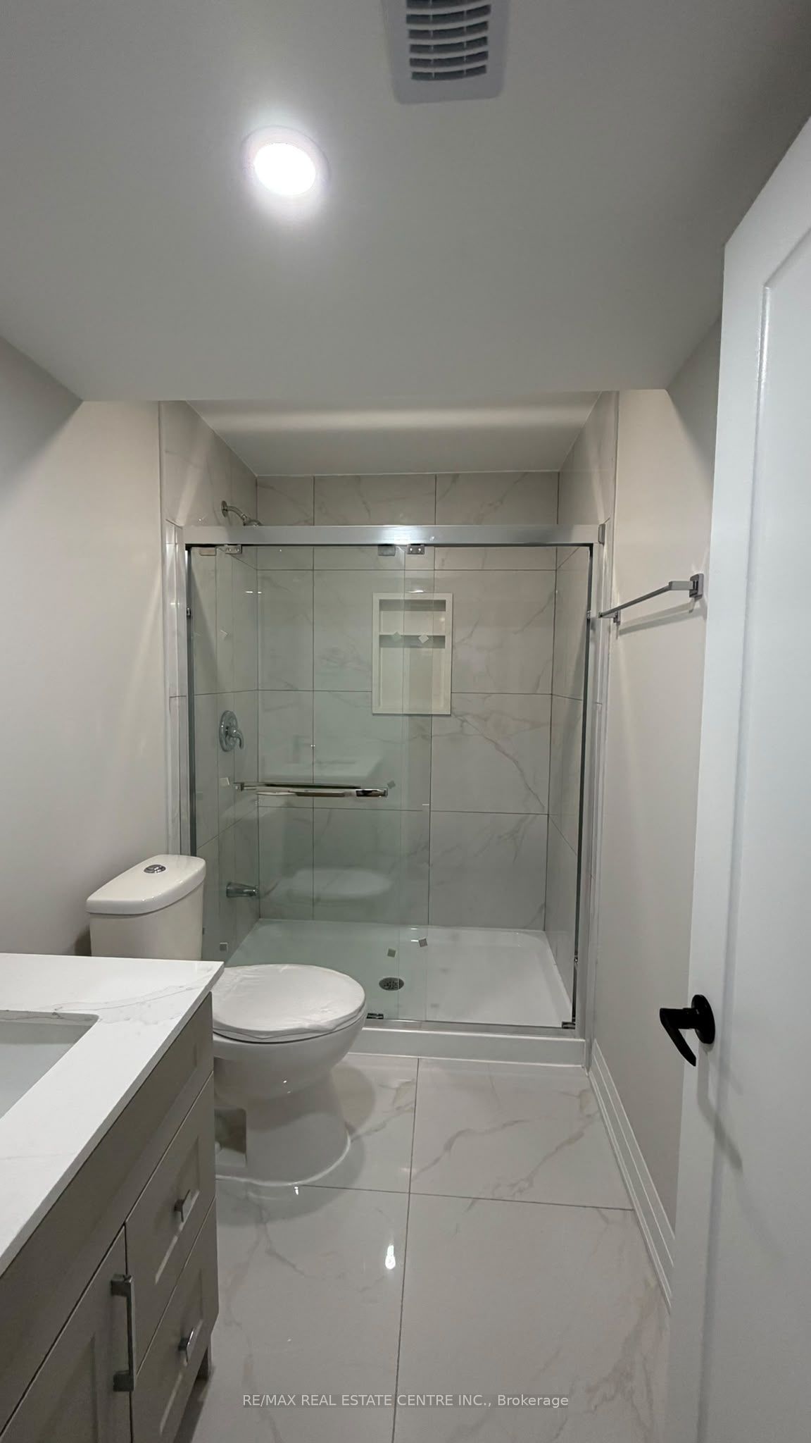 18 Gladmary Drive Property Photo 16