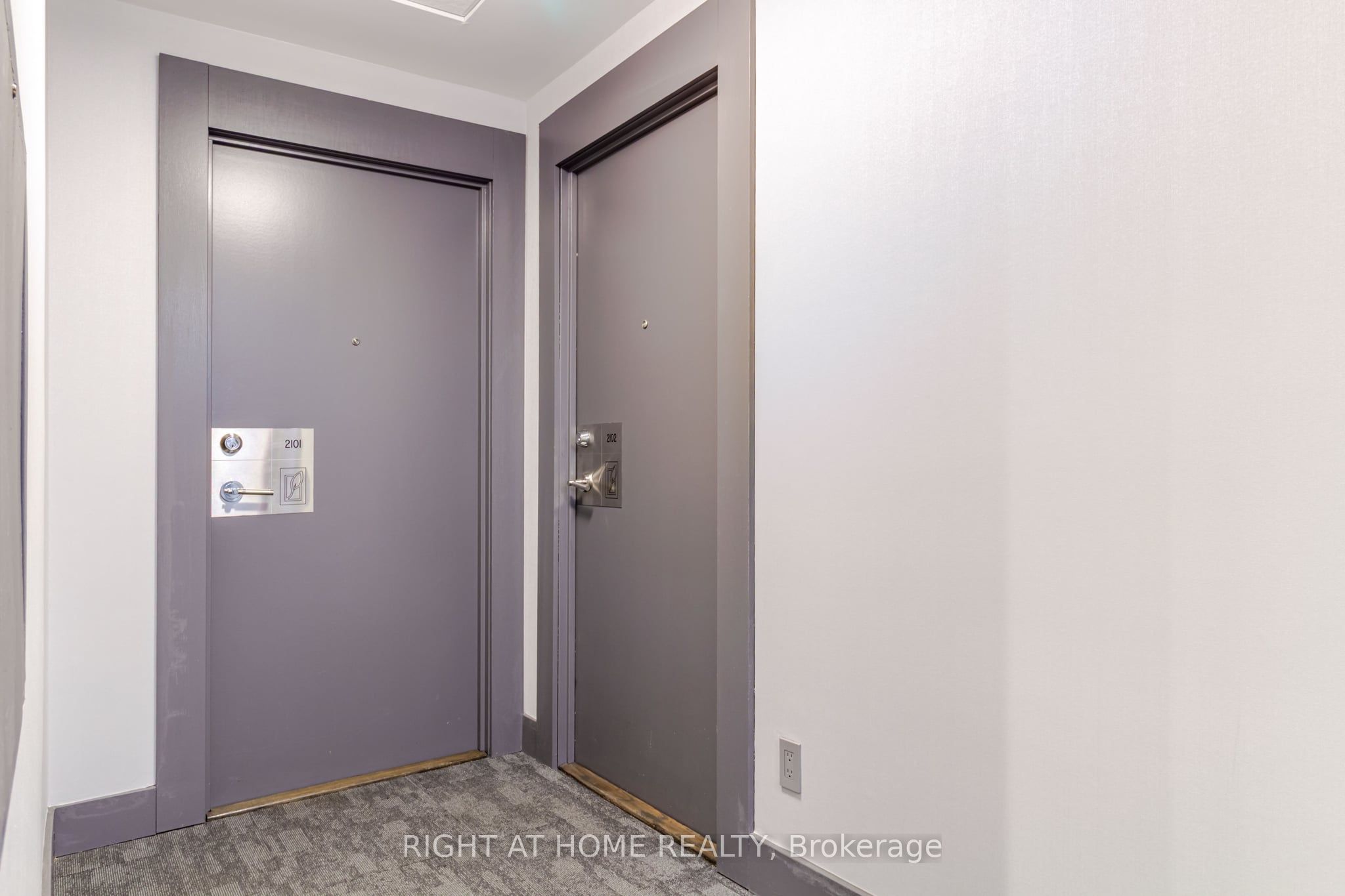 4070 Confederation Parkway 2102 Property Photo 7