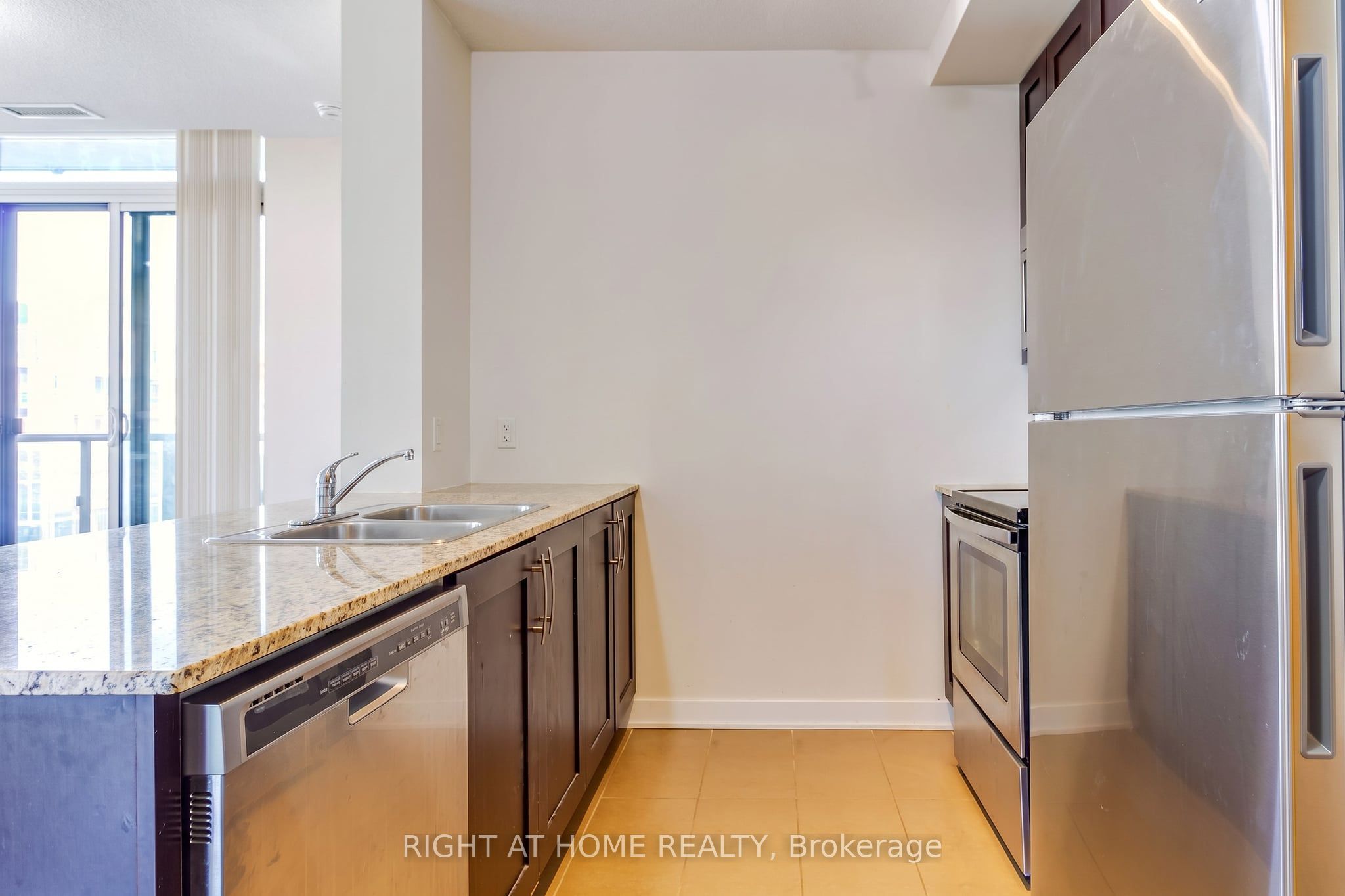 4070 Confederation Parkway 2102 Property Photo 14