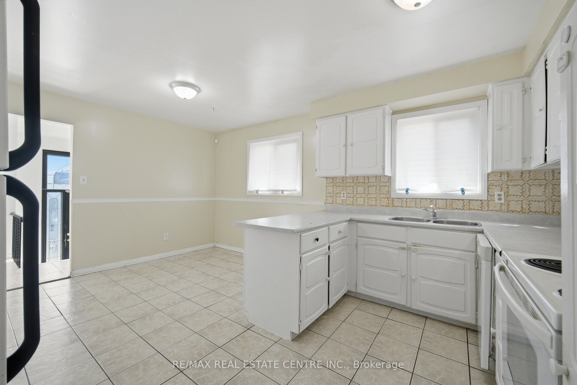 10 Major Oaks Drive Property Photo 18
