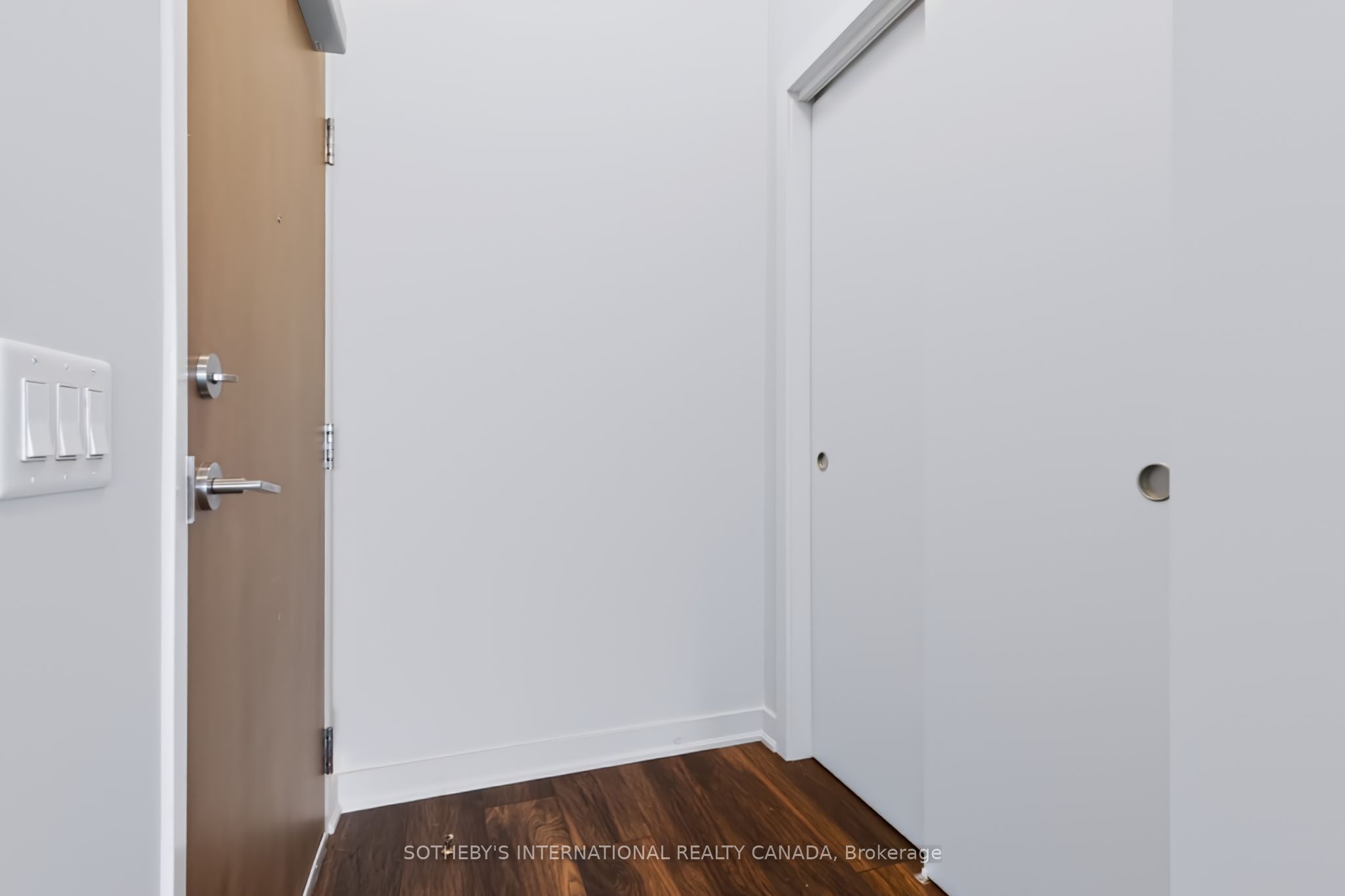 340 Plains Road E 608 Property Photo 5