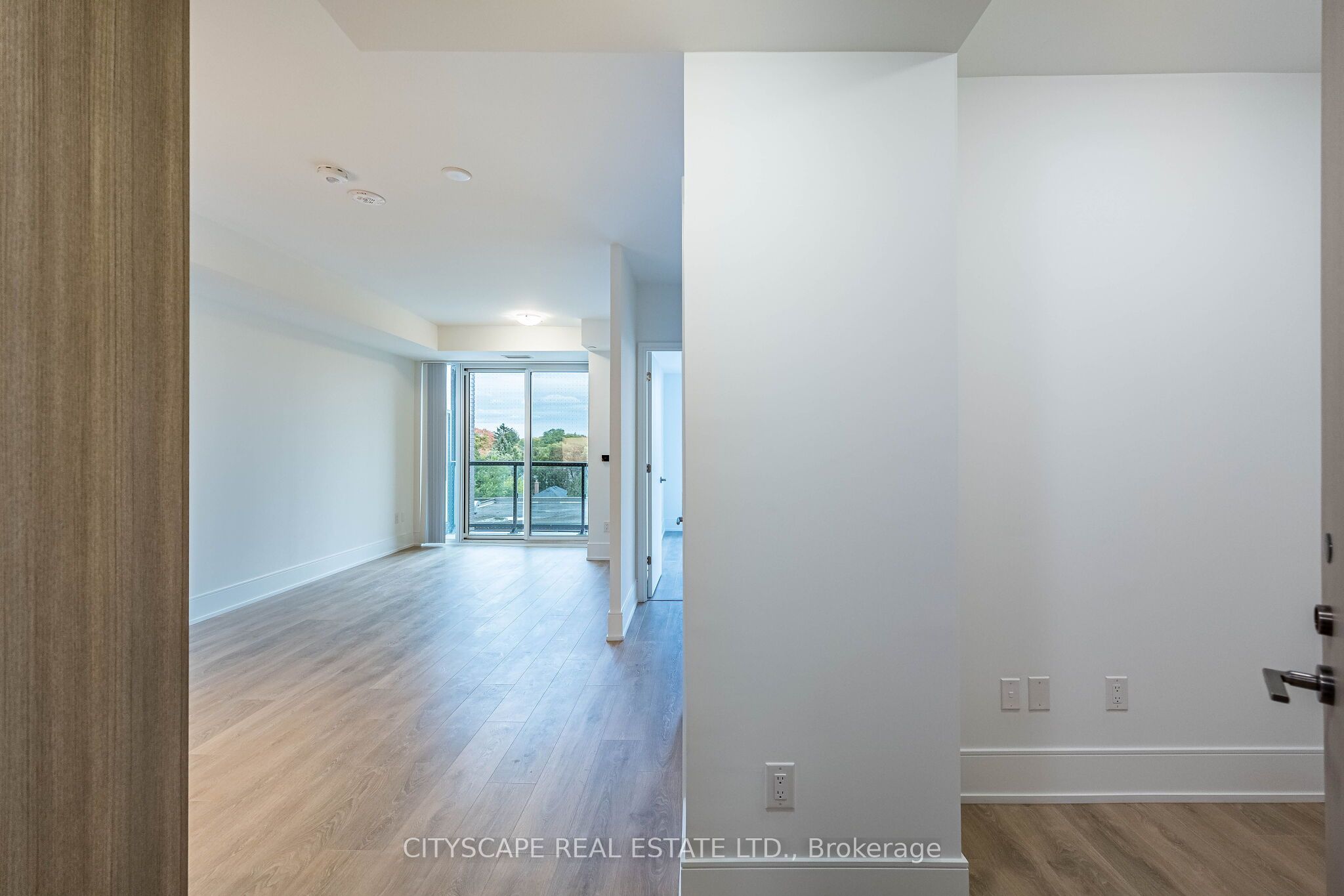 2450 Bloor Street W 316 Property Photo 7