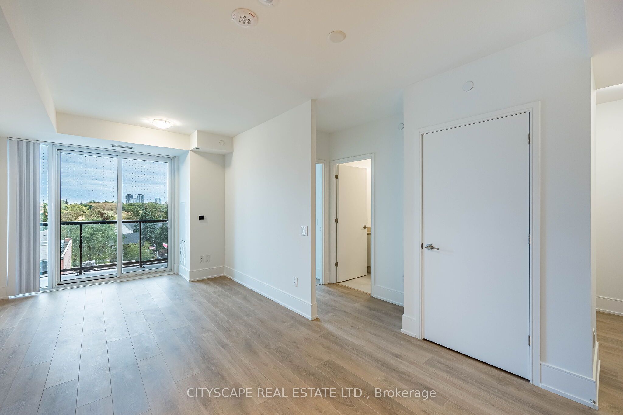 2450 Bloor Street W 316 Property Photo 11